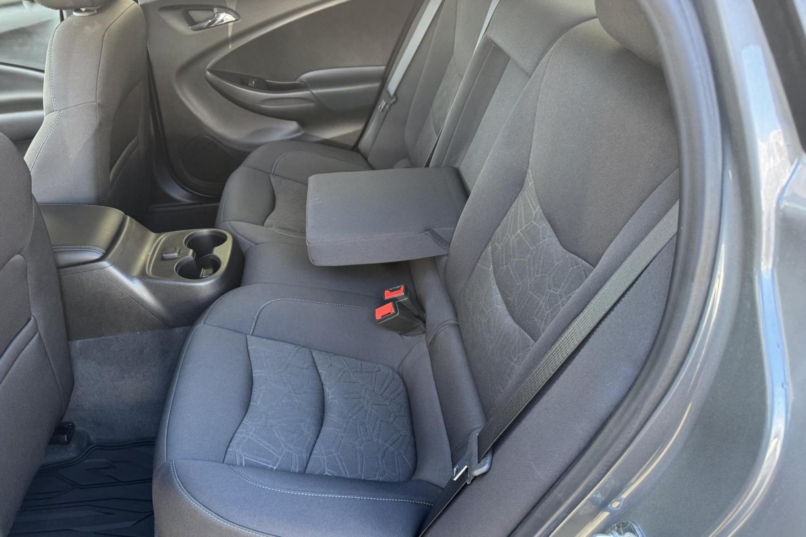 2018 Satin Steel Metallic /Black Chevrolet Volt LT (1G1RC6S54JU) with an 4 Cyl 1.4 Liter Hybrid engine, Automatic transmission, located at 2304 W. Main St., Boise, ID, 83702, (208) 342-7777, 43.622105, -116.218658 - Photo#13
