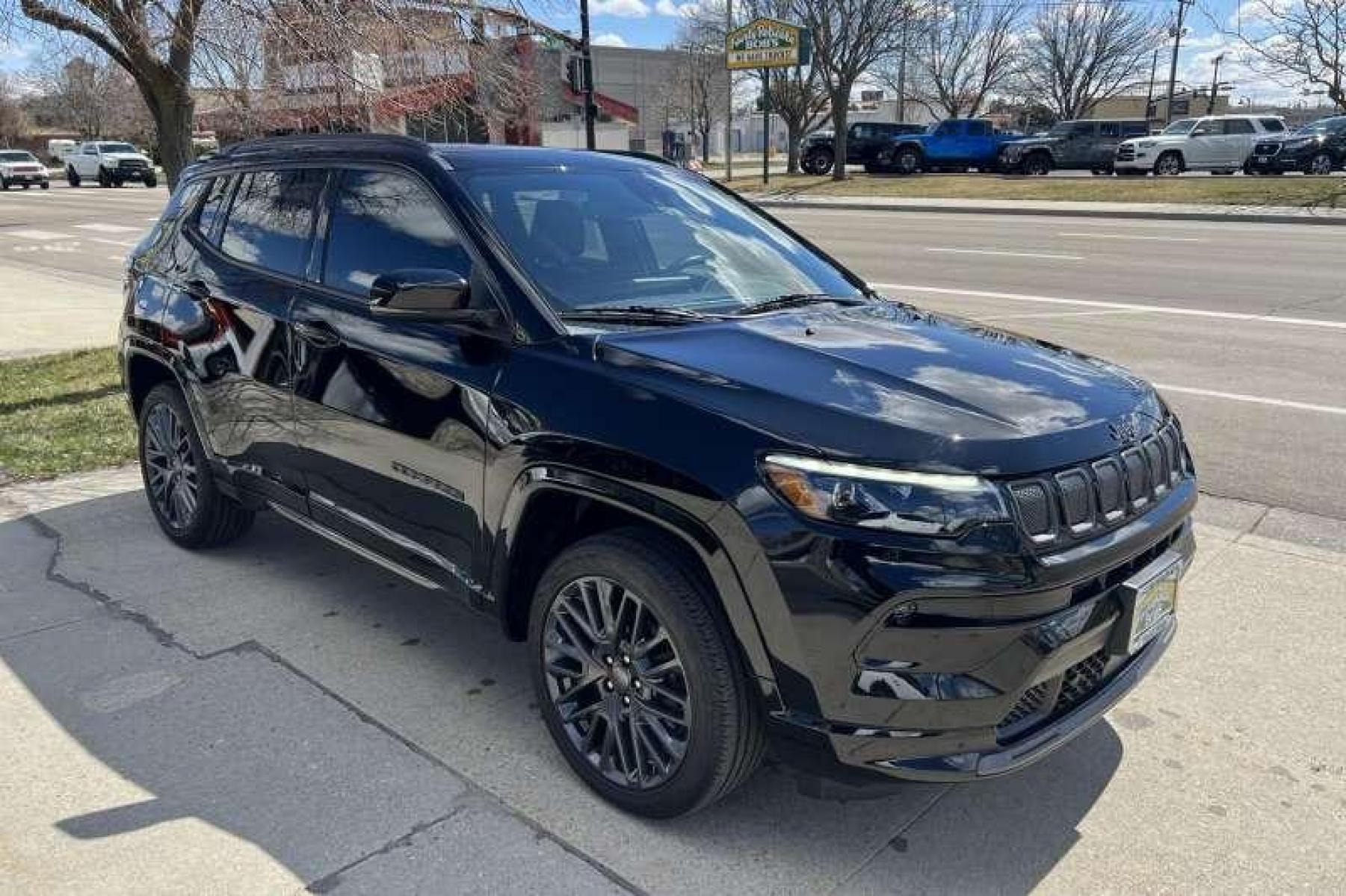 2022 Black /Black Jeep Compass High Altitude (3C4NJDCB0NT) with an 4 Cyl 2.4 Liter engine, Automatic transmission, located at 2304 W. Main St., Boise, ID, 83702, (208) 342-7777, 43.622105, -116.218658 - Financing Available O.A.C. - Photo #2