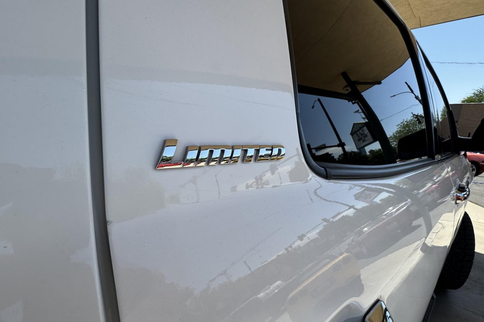 2018 Super White /Black Toyota Tundra CrewMax Limited TRD Off Road (5TFHY5F14JX) with an V8 5.7 Liter engine, Automatic 6 Speed transmission, located at 2304 W. Main St., Boise, ID, 83702, (208) 342-7777, 43.622105, -116.218658 - Hard To Find! Great To Own! - Photo#20