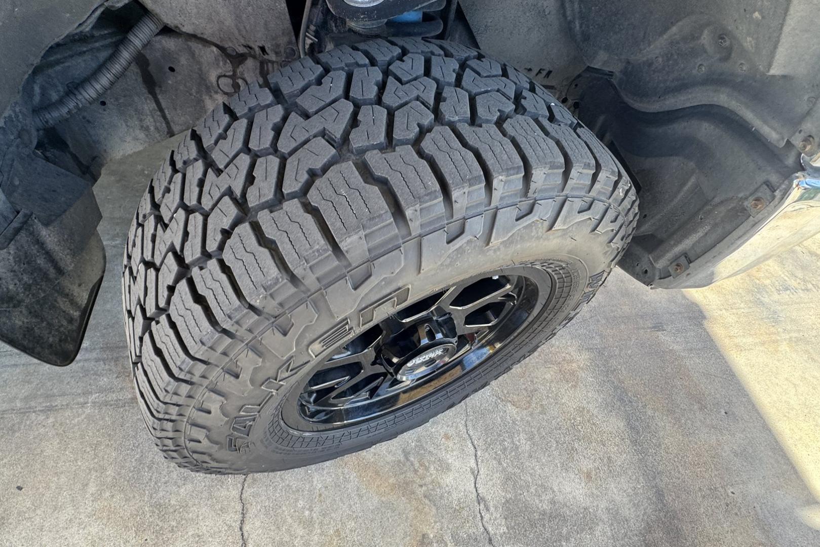 2018 Super White /Black Toyota Tundra CrewMax Limited TRD Off Road (5TFHY5F14JX) with an V8 5.7 Liter engine, Automatic 6 Speed transmission, located at 2304 W. Main St., Boise, ID, 83702, (208) 342-7777, 43.622105, -116.218658 - Hard To Find! Great To Own! - Photo#19