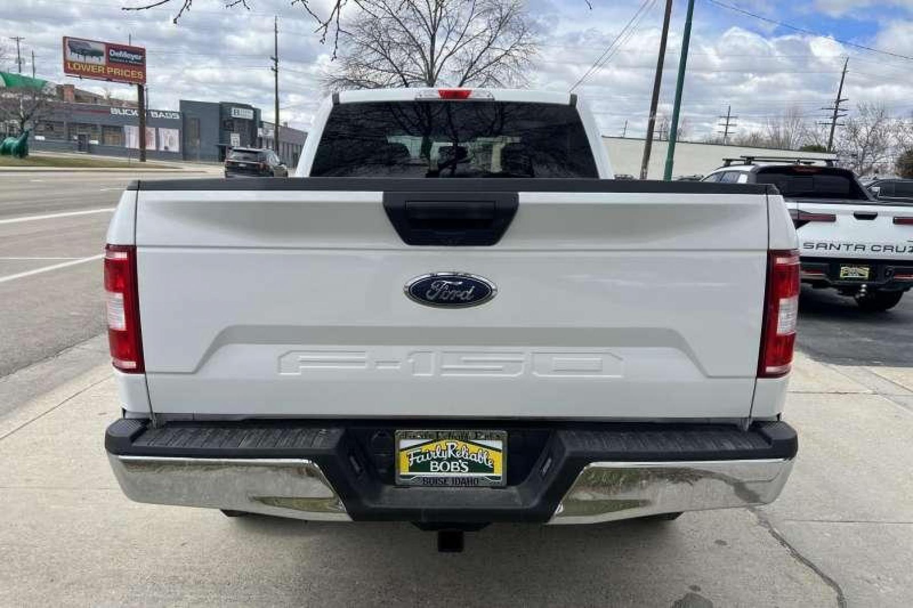 2020 Oxford White /Gray Ford F-150 Super Crew XLT (1FTFW1E48LK) with an 3.5L V6 Ecoboost engine, Automatic transmission, located at 2304 W. Main St., Boise, ID, 83702, (208) 342-7777, 43.622105, -116.218658 - Financing Available O.A.C. - Photo #2