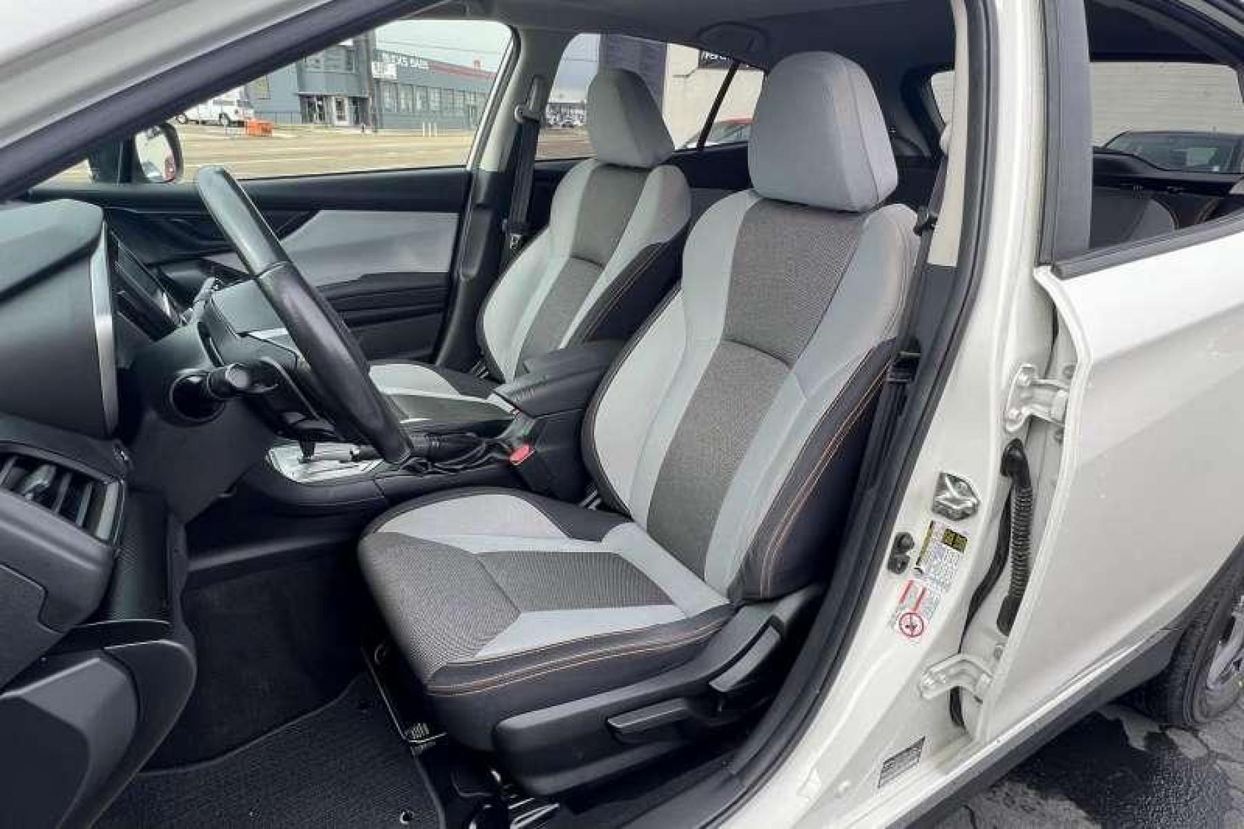 2019 White /Black/Gray Subaru CrossTrek 2.0i Premium (JF2GTAEC6K8) with an H4 2.0 Liter engine, Automatic transmission, located at 2304 W. Main St., Boise, ID, 83702, (208) 342-7777, 43.622105, -116.218658 - Photo #5