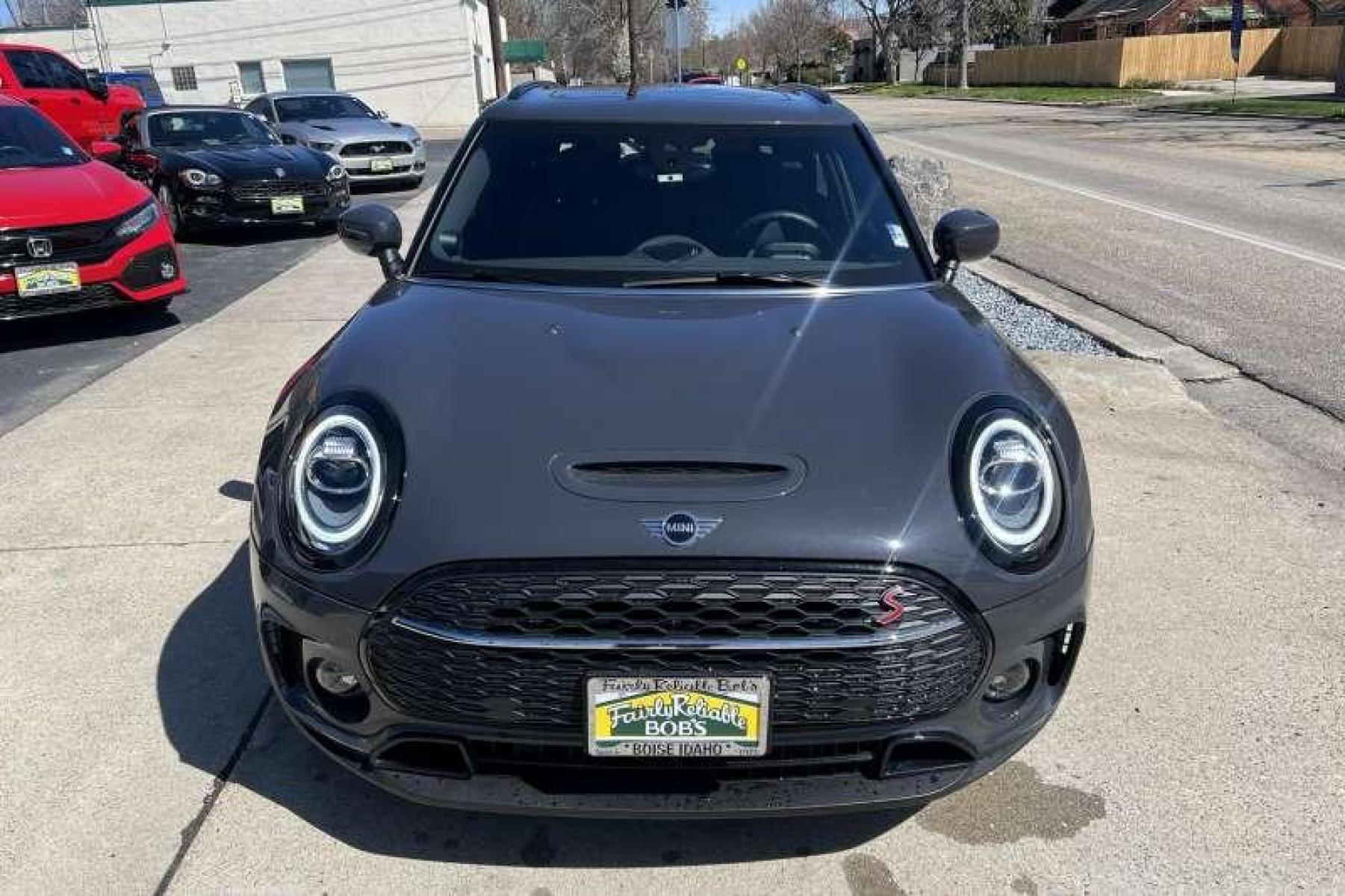 2021 Gray /Black MINI Cooper Clubman S ALL4 (WMWXJ1C08M2) with an 4 Cyl 2.0 Liter Turbo engine, Automatic transmission, located at 2304 W. Main St., Boise, ID, 83702, (208) 342-7777, 43.622105, -116.218658 - Low miles! Remaining Factory Warranty! - Photo #1