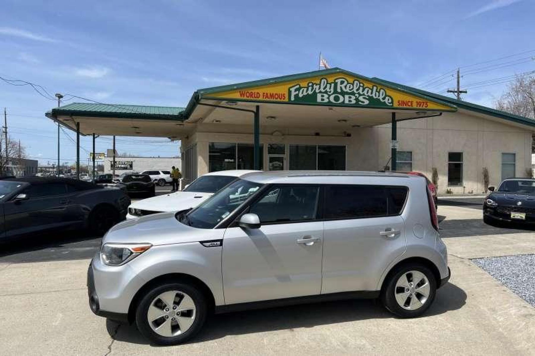 2016 Bright Silver /Black Kia Soul (KNDJN2A23G7) with an 4 Cyl 1.6 Liter engine, Manual transmission, located at 2304 W. Main St., Boise, ID, 83702, (208) 342-7777, 43.622105, -116.218658 - Financing Available O.A.C. Manual Transmission! - Photo #0