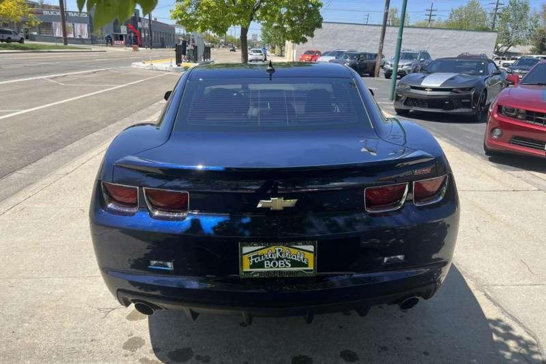 2011 Imperial Blue /Black Chevrolet Camaro 2SS RS (2G1FK1EJ5B9) with an V8 6.2 Liter engine, Automatic transmission, located at 2304 W. Main St., Boise, ID, 83702, (208) 342-7777, 43.622105, -116.218658 - Low miles! Ready to go! - Photo #3