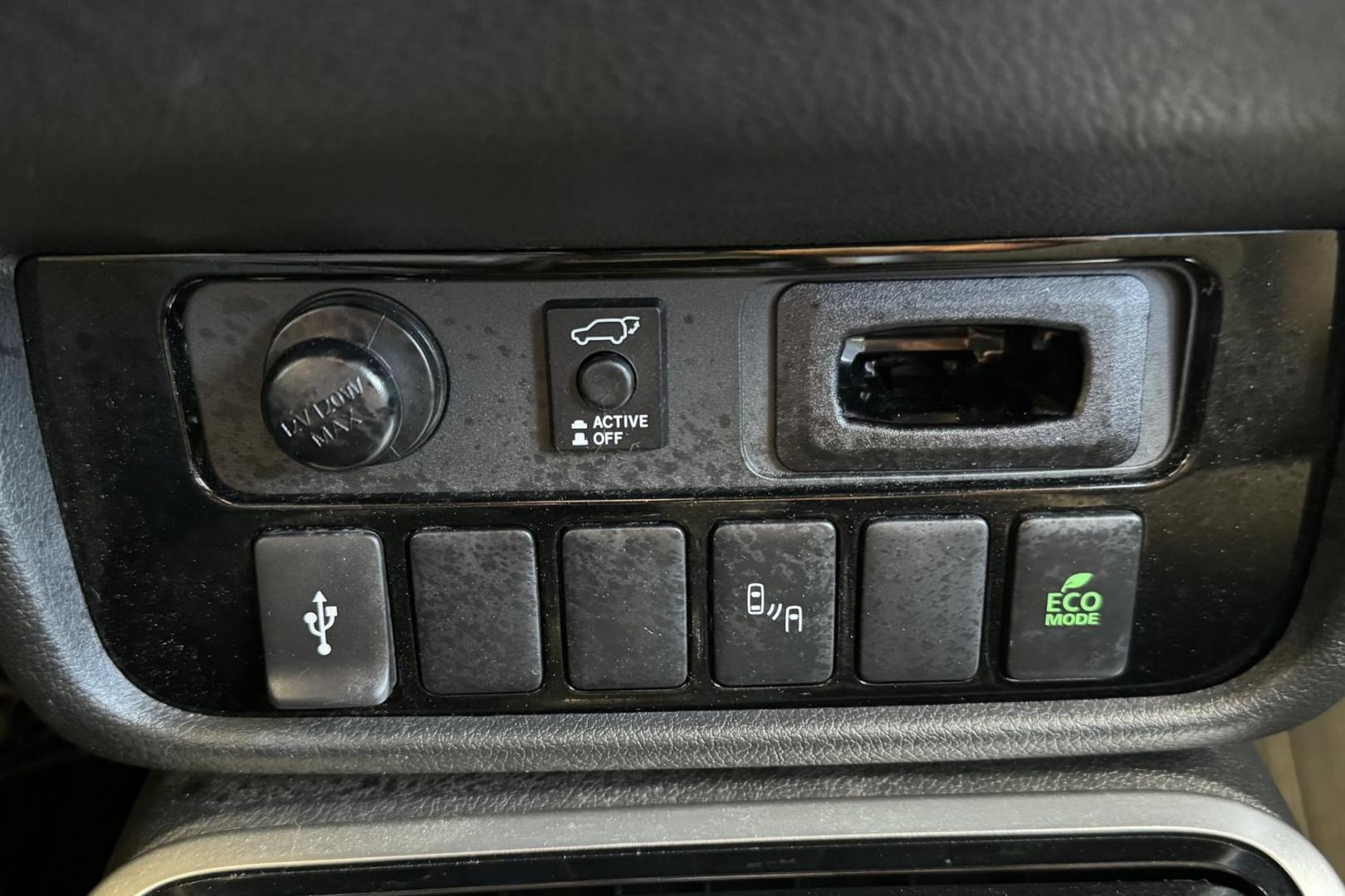 2021 White Diamond Pearl /Black Mitsubishi Outlander SEL (JA4J2VA76MZ) with an 2.4L DOHC MIVEC 4-Cylinder engine, Automatic transmission, located at 2304 W. Main St., Boise, ID, 83702, (208) 342-7777, 43.622105, -116.218658 - Great Option For A Plug In Hybrid SUV! - Photo#6