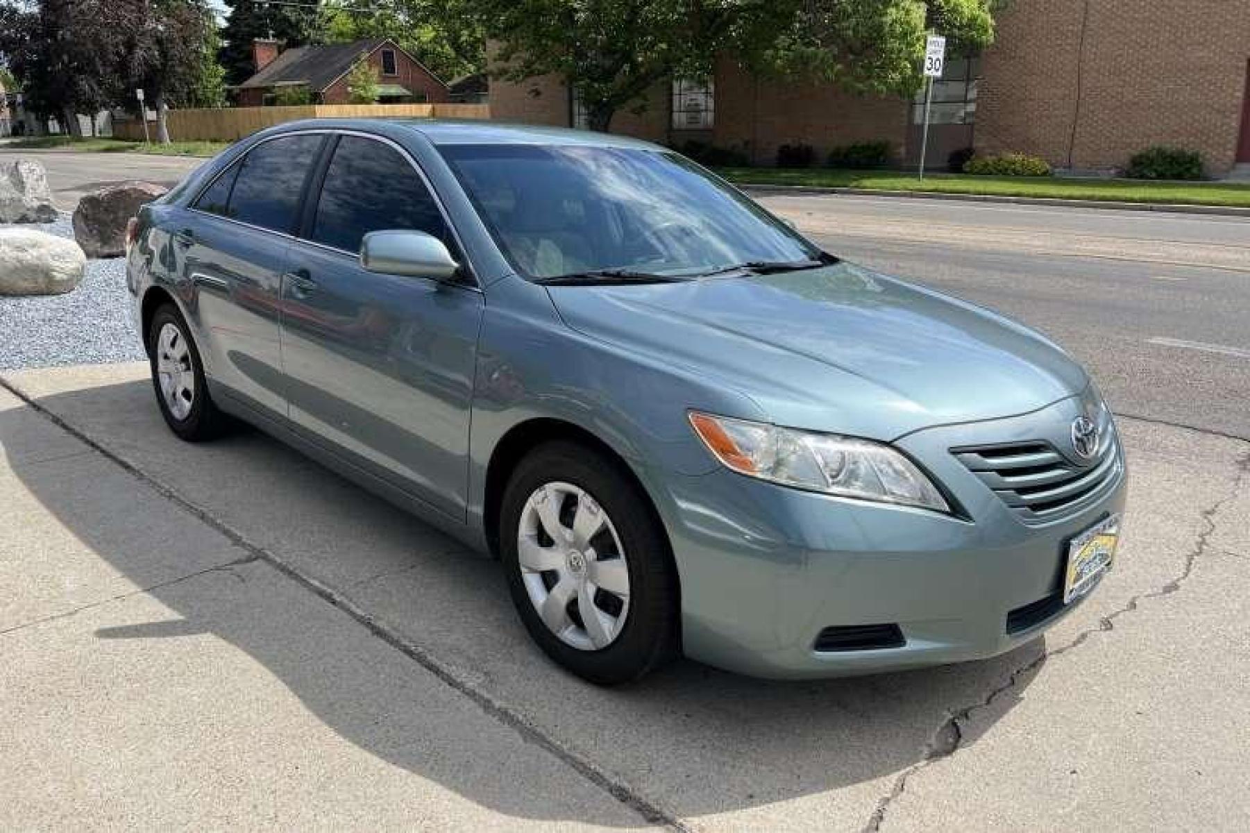 2008 Aloe Green Metallic /Bisque Tan Toyota Camry LE (4T1BK46K88U) with an V6 3.5 Liter engine, Automatic transmission, located at 2304 W. Main St., Boise, ID, 83702, (208) 342-7777, 43.622105, -116.218658 - Financing Available O.A.C. - Photo #2