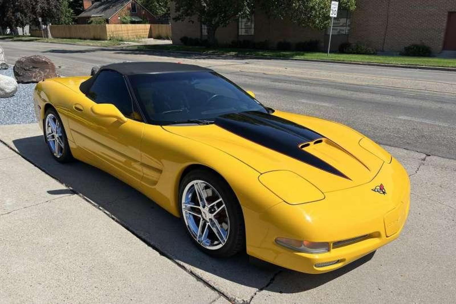2002 Millenium Yellow /Black Chevrolet Corvette Convertible (1G1YY32G025) with an 5.7L V8 LS1 engine, Automatic transmission, located at 2304 W. Main St., Boise, ID, 83702, (208) 342-7777, 43.622105, -116.218658 - Low miles! Fun in the sun! - Photo #2