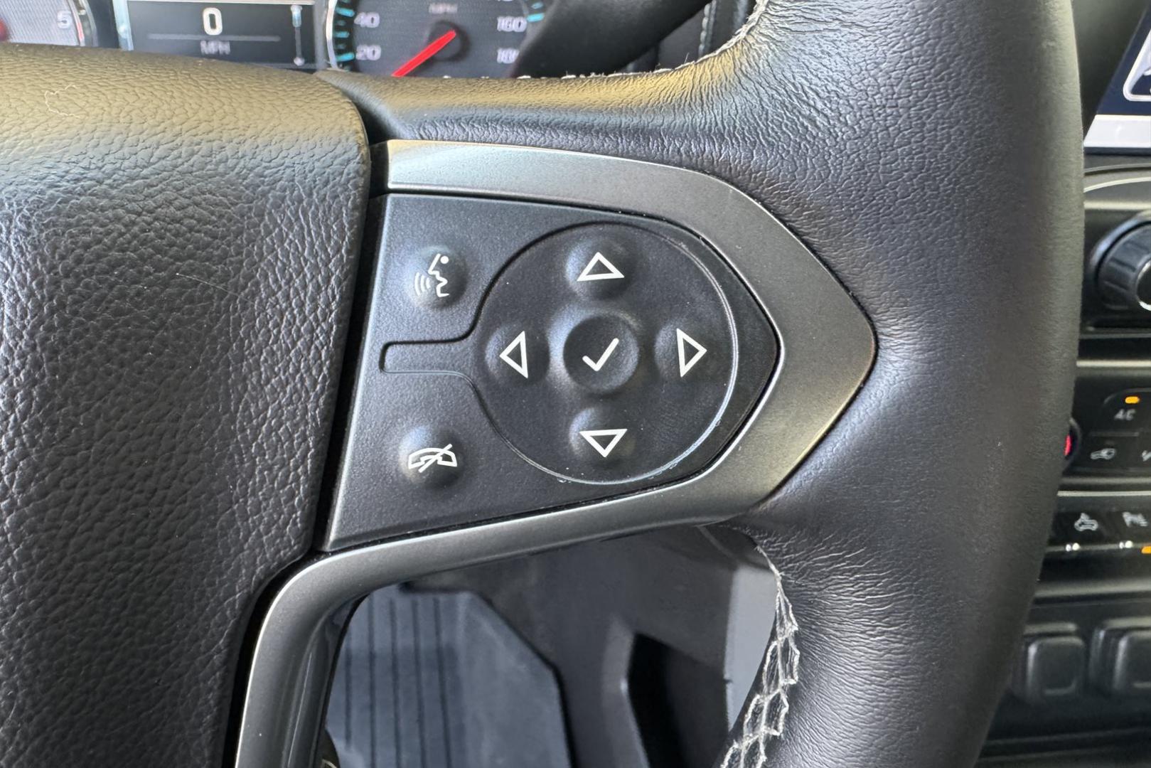 2015 Black /Black Chevrolet Silverado 1500 Crew Cab LTZ Z/71 (3GCUKSEJ5FG) with an V8 6.2 Liter engine, Automatic 8 Speed transmission, located at 2304 W. Main St., Boise, ID, 83702, (208) 342-7777, 43.622105, -116.218658 - Well Optioned! Great Looking Truck Too! - Photo#13