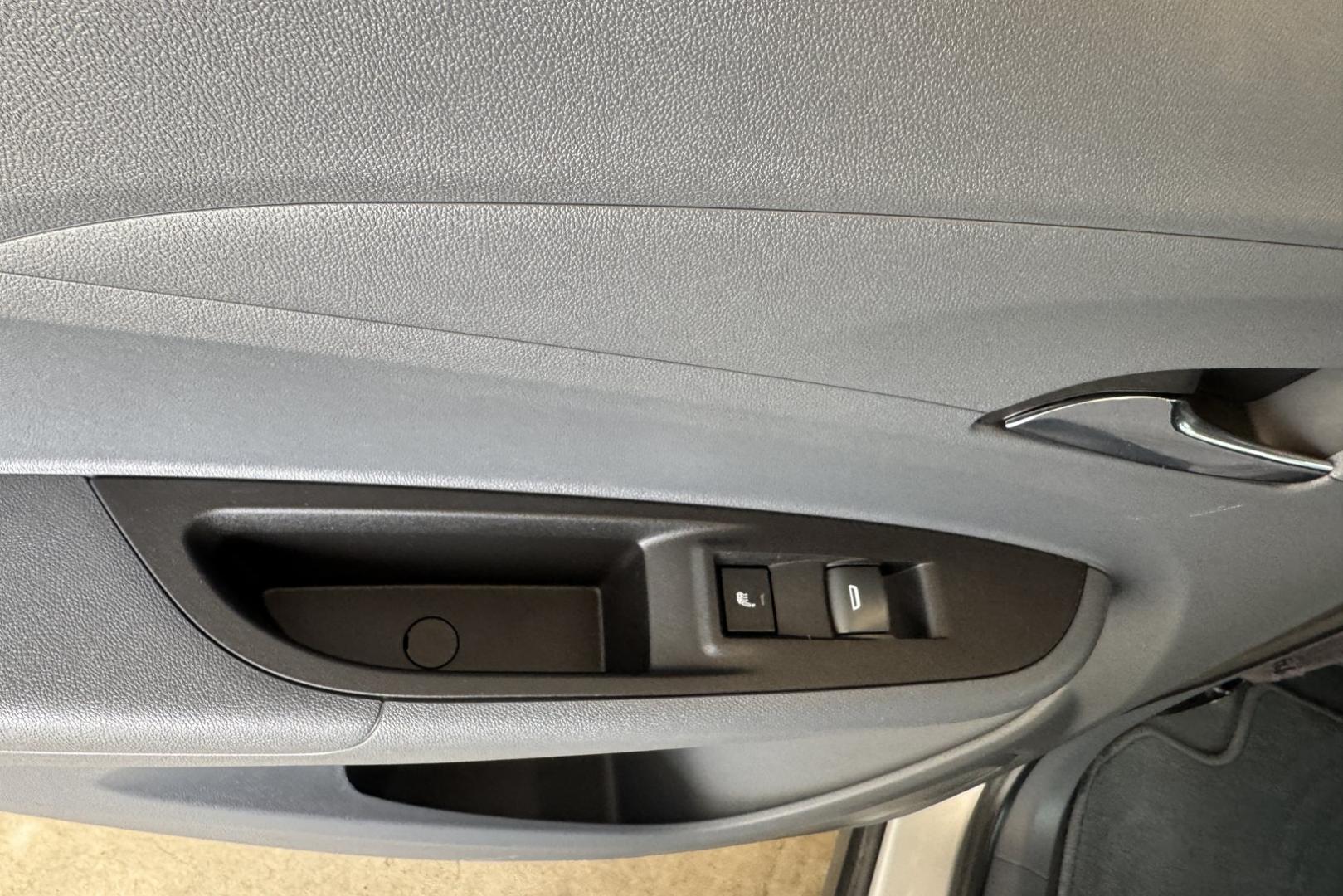 2017 Silver Ice /Gray Chevrolet Bolt Premier (1G1FX6S09H4) with an EV engine, Automatic transmission, located at 2304 W. Main St., Boise, ID, 83702, (208) 342-7777, 43.622105, -116.218658 - Amazing Option For Local Commuting! Factory Battery Warranty Until July of 2031! - Photo#13