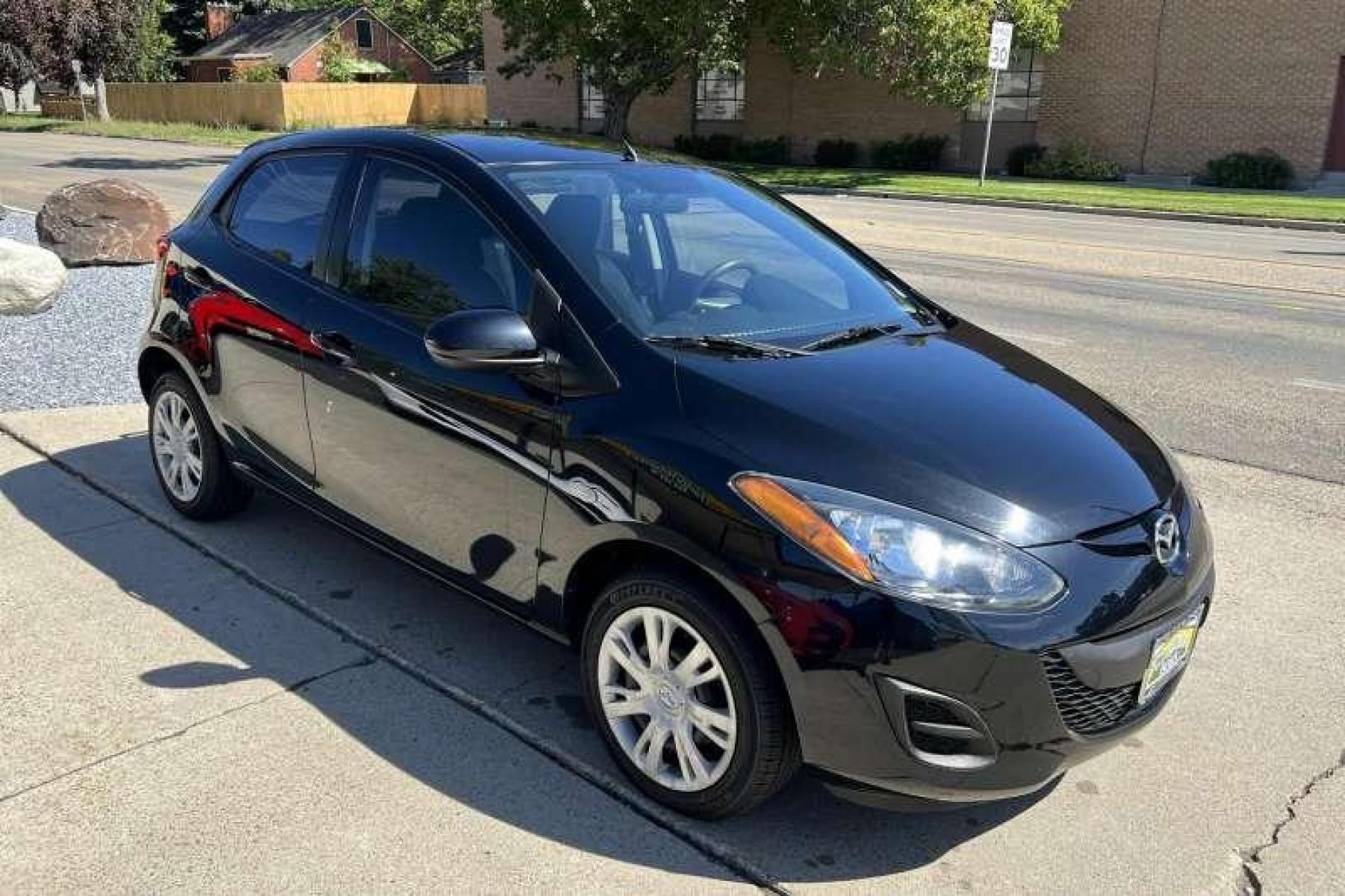 2014 Briliant Black /Black Mazda Mazda2 Sport (JM1DE1KY7E0) with an 1.5L i4 engine, Automatic transmission, located at 2304 W. Main St., Boise, ID, 83702, (208) 342-7777, 43.622105, -116.218658 - Financing Available O.A.C. - Photo #2