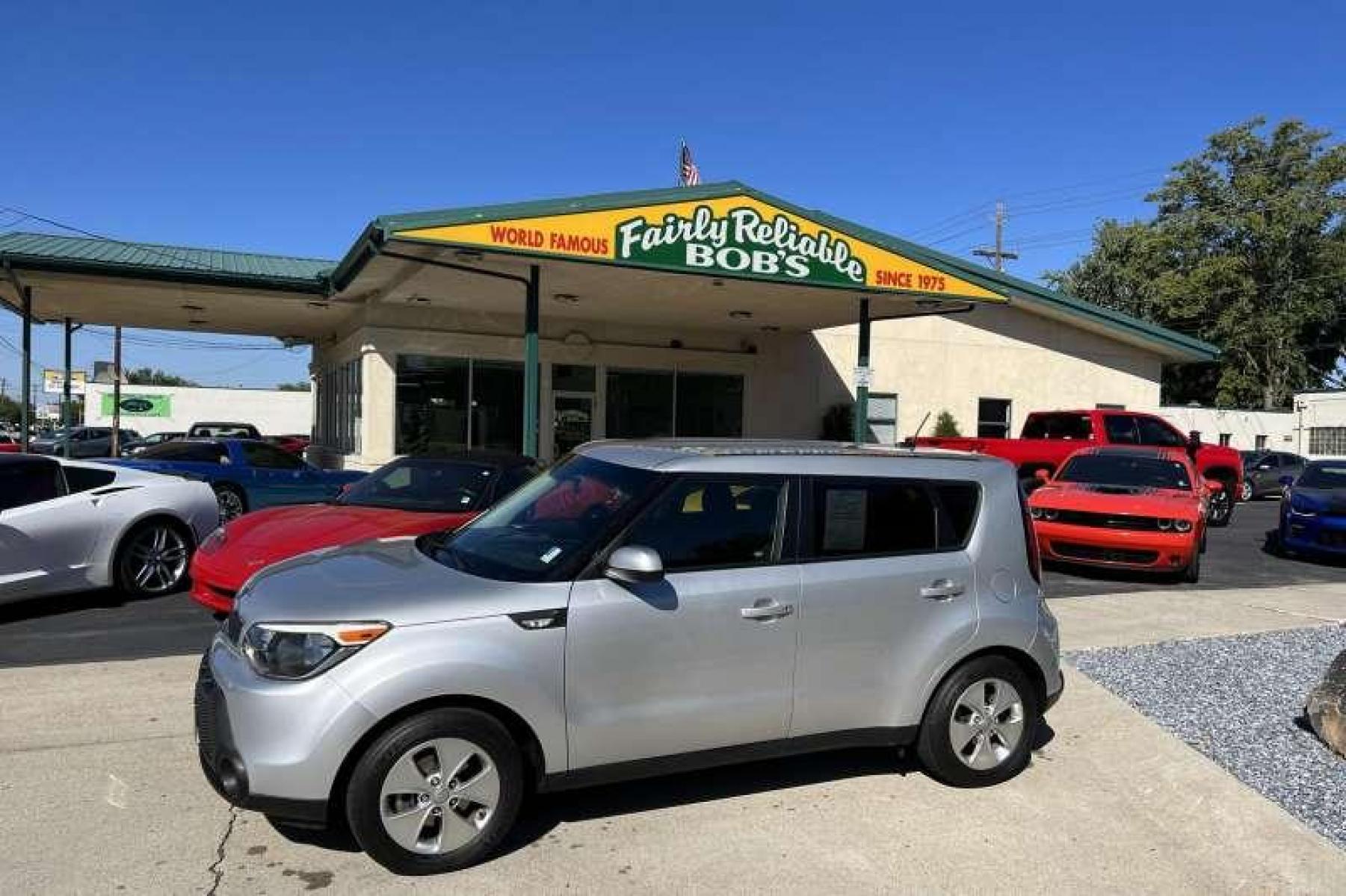 2014 Silver /Black Kia Soul (KNDJN2A20E7) with an 4 Cyl 1.6 Liter engine, Automatic transmission, located at 2304 W. Main St., Boise, ID, 83702, (208) 342-7777, 43.622105, -116.218658 - Financing Available O.A.C. - Photo #0