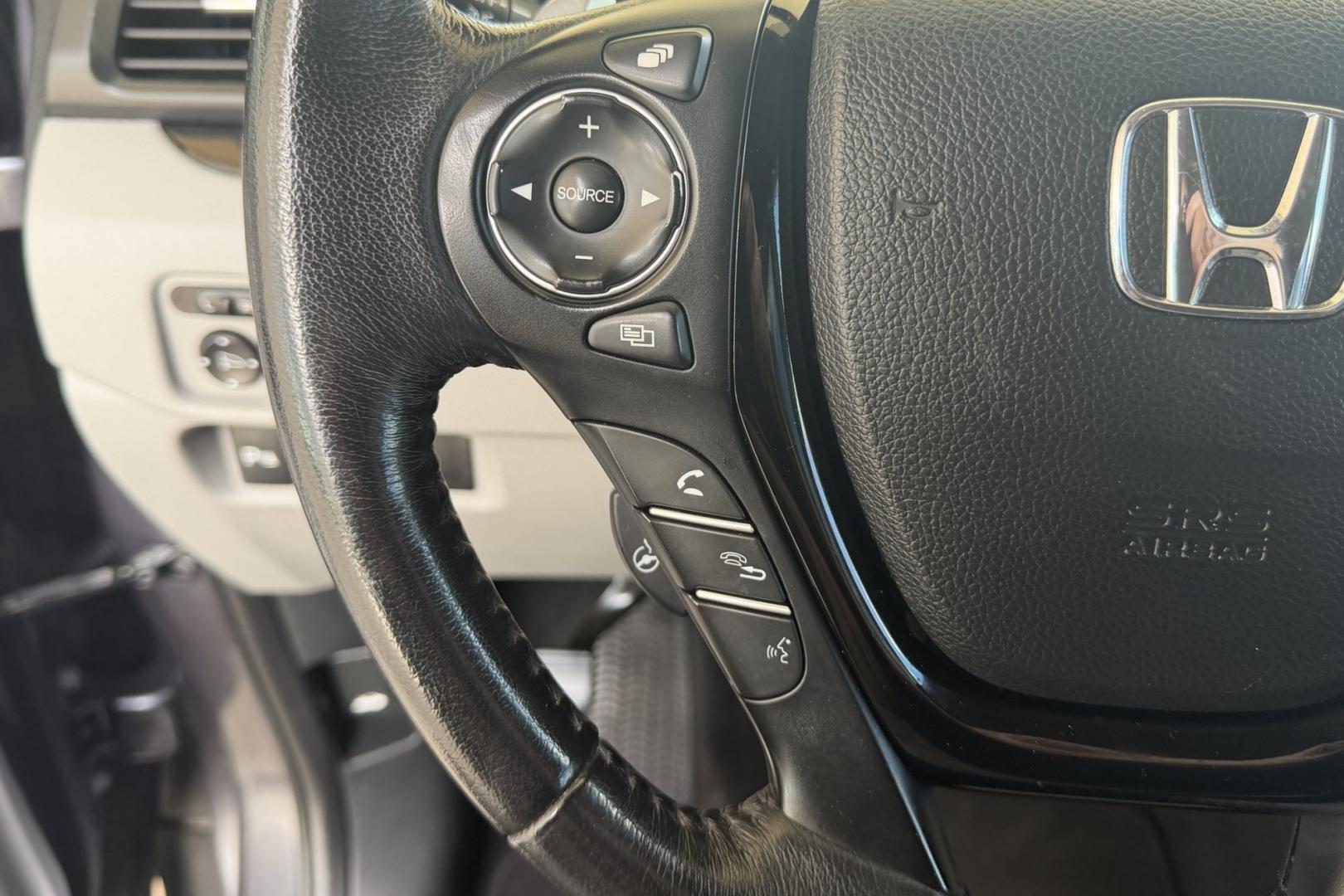 2016 Modern Steel Metallic /Gray Honda Pilot Elite (5FNYF6H04GB) with an V6 3.5 Liter engine, Automatic 9 Speed transmission, located at 2304 W. Main St., Boise, ID, 83702, (208) 342-7777, 43.622105, -116.218658 - Highly Optioned With Safety Features! Heated and Ventilated Seats! Blu Ray Entertainment!- Photo#8