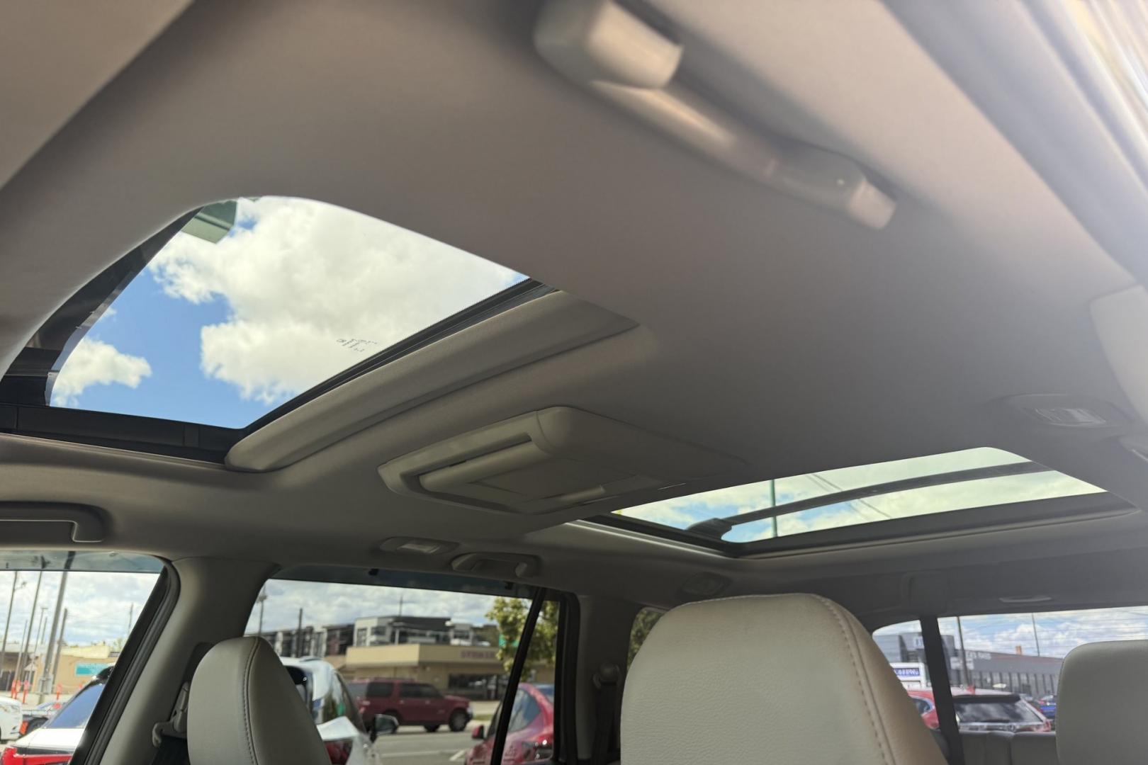 2016 Modern Steel Metallic /Gray Honda Pilot Elite (5FNYF6H04GB) with an V6 3.5 Liter engine, Automatic 9 Speed transmission, located at 2304 W. Main St., Boise, ID, 83702, (208) 342-7777, 43.622105, -116.218658 - Highly Optioned With Safety Features! Heated and Ventilated Seats! Blu Ray Entertainment!- Photo#17