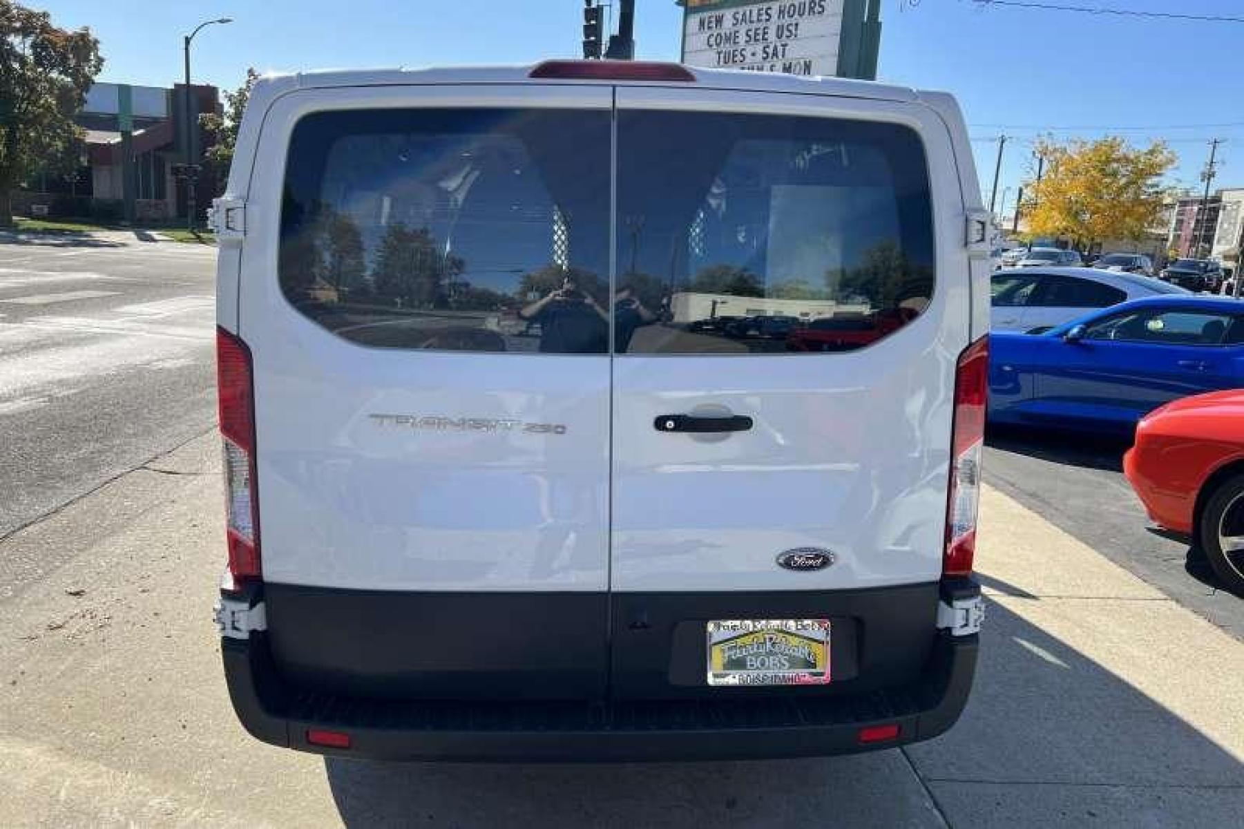 2018 White /Gray Ford Transit Van T-250 (1FTYR1ZM9JK) with an V6 3.7L engine, Automatic transmission, located at 2304 W. Main St., Boise, ID, 83702, (208) 342-7777, 43.622105, -116.218658 - Financing Available O.A.C. - Photo #3