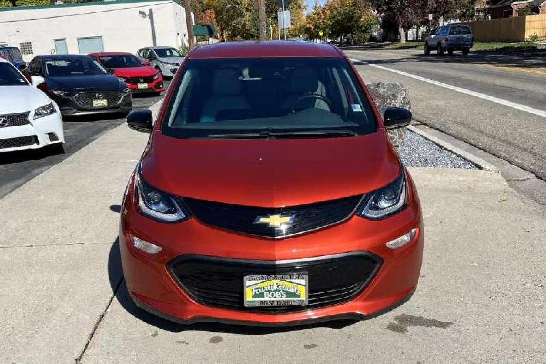 2020 Cayenne Orange Metallic /Dark Galvanized/Sky Cool Gray Chevrolet Bolt LT (1G1FY6S07L4) with an EV engine, Automatic transmission, located at 2304 W. Main St., Boise, ID, 83702, (208) 342-7777, 43.622105, -116.218658 - Photo #1