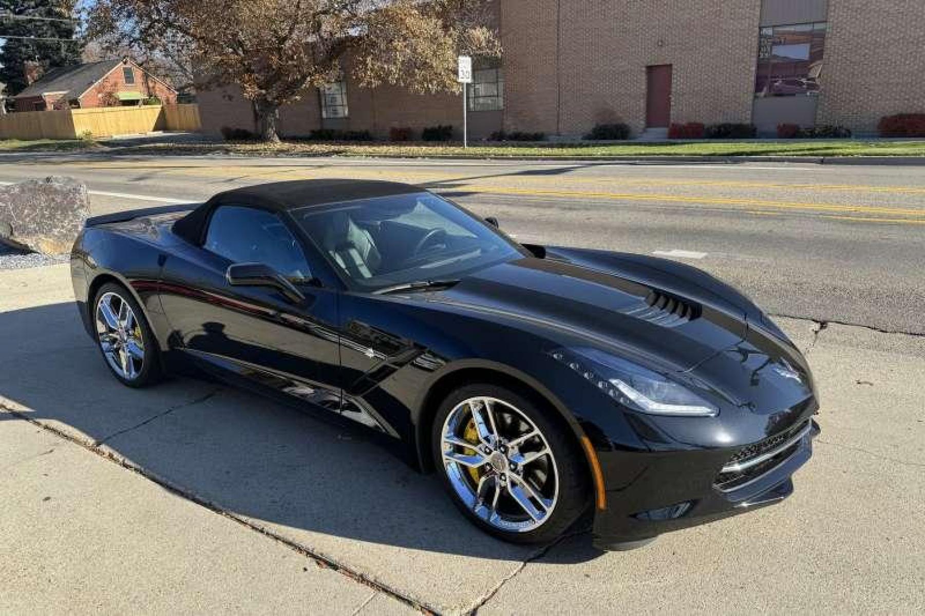 2015 Black /Black Chevrolet Corvette Stingray 2LT Z51 Convertible (1G1YK3D76F5) with an V8 6.2 Liter engine, Automatic transmission, located at 2304 W. Main St., Boise, ID, 83702, (208) 342-7777, 43.622105, -116.218658 - Photo #7