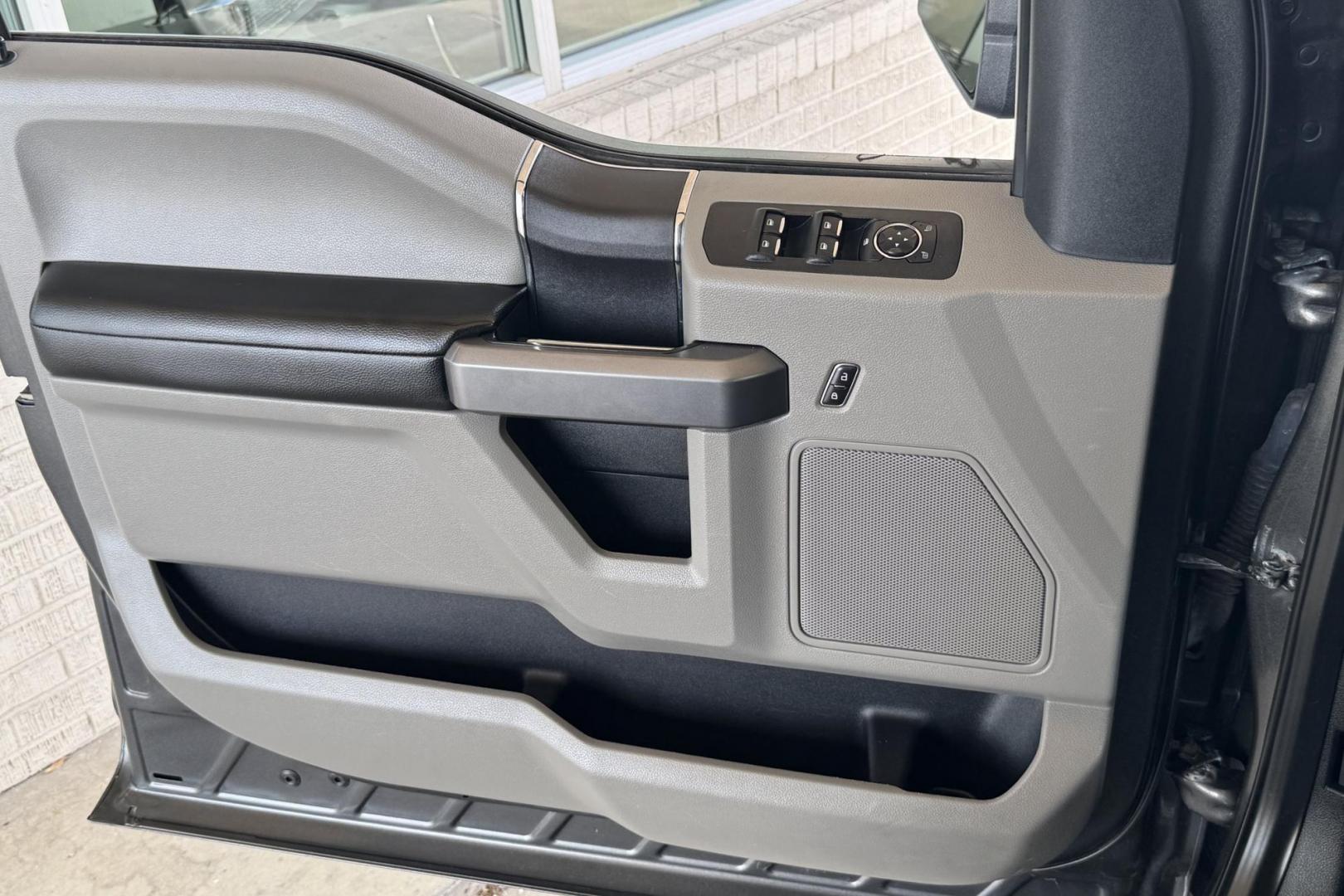 2020 Magnetic Gray /Gray Ford F-150 XLT (1FTFW1E51LK) with an V8 5.0 Liter engine, Automatic 10 Speed transmission, located at 2304 W. Main St., Boise, ID, 83702, (208) 342-7777, 43.622105, -116.218658 - Seats 6! Clean 5.0 Liter V8 F-150! - Photo#7