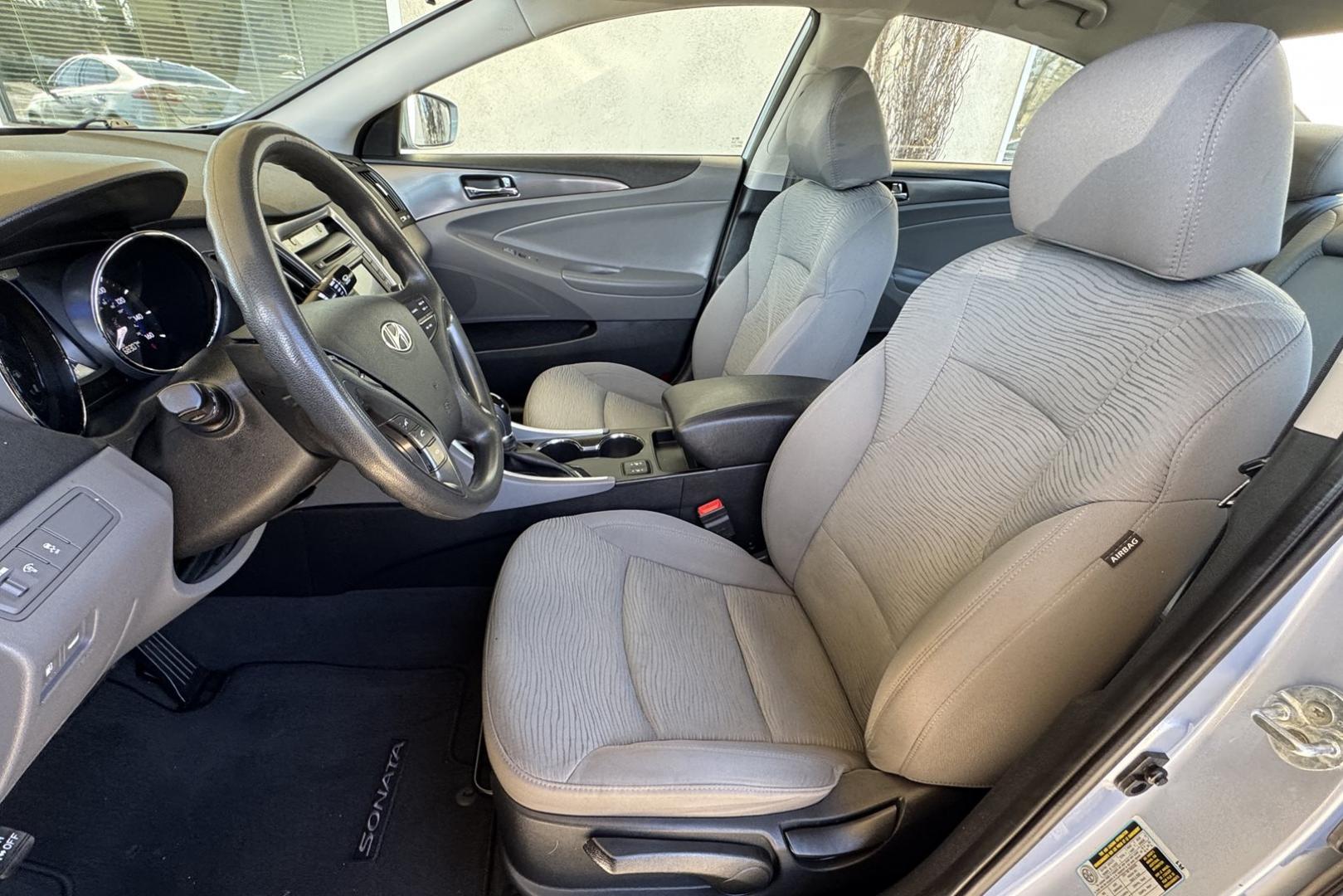 2015 Marlin Blue /Gray Hyundai Sonata Hybrid (KMHEC4A47FA) with an 4 Cyl 2.4 Liter Hybrid engine, Automatic transmission, located at 2304 W. Main St., Boise, ID, 83702, (208) 342-7777, 43.622105, -116.218658 - 35 MPG City and 38 Highway! Smooth Ride Too! - Photo#12