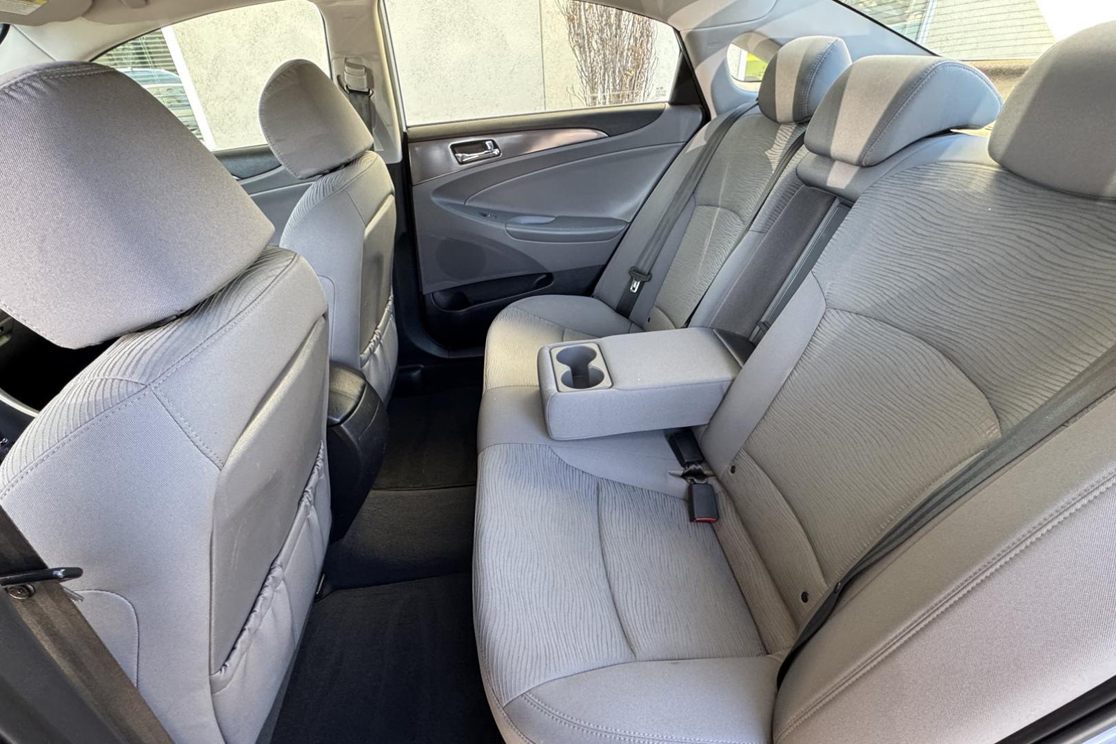 2015 Marlin Blue /Gray Hyundai Sonata Hybrid (KMHEC4A47FA) with an 4 Cyl 2.4 Liter Hybrid engine, Automatic transmission, located at 2304 W. Main St., Boise, ID, 83702, (208) 342-7777, 43.622105, -116.218658 - 35 MPG City and 38 Highway! Smooth Ride Too! - Photo#14