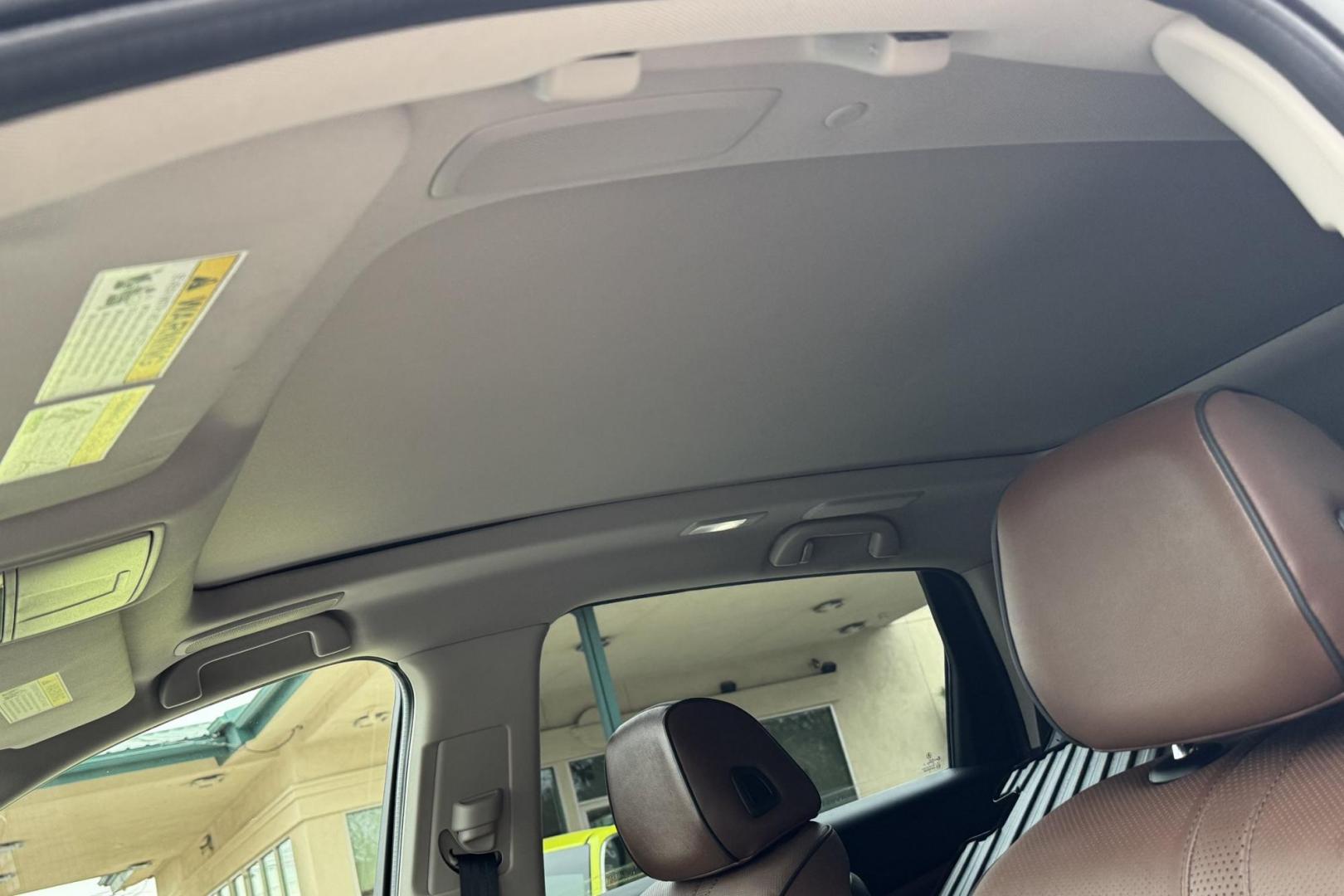 2021 Platinum White Pearl /Espresso Acura RDX SH-AWD w/Advance Package (5J8TC2H73ML) with an 4 Cyl 2.0 Liter Turbo engine, Automatic 10 Speed transmission, located at 2304 W. Main St., Boise, ID, 83702, (208) 342-7777, 43.622105, -116.218658 - Idaho Acura! Drives Amazing! A Lot Of Safety, Power And Comfort! - Photo#4