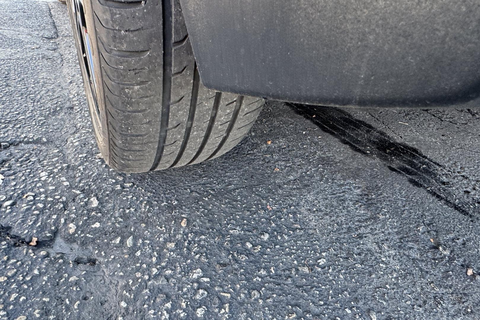 2017 Mosaic Black Metallic /Dark Galvanized/Sky Cool Gray Chevrolet Bolt Premier (1G1FX6S01H4) with an 60 kWh engine, Automatic transmission, located at 2304 W. Main St., Boise, ID, 83702, (208) 342-7777, 43.622105, -116.218658 - Remaining Battery Warranty Until August of 2031 or 122,768 Miles! - Photo#21