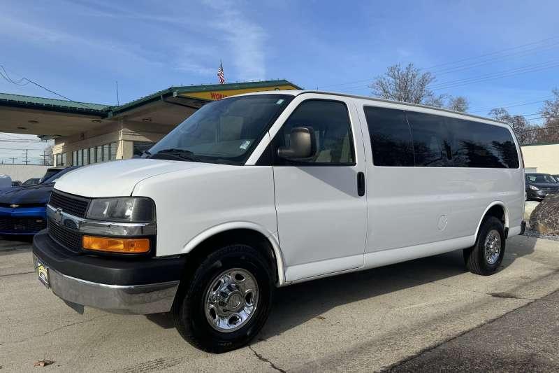 photo of 2014 Chevrolet Express Van