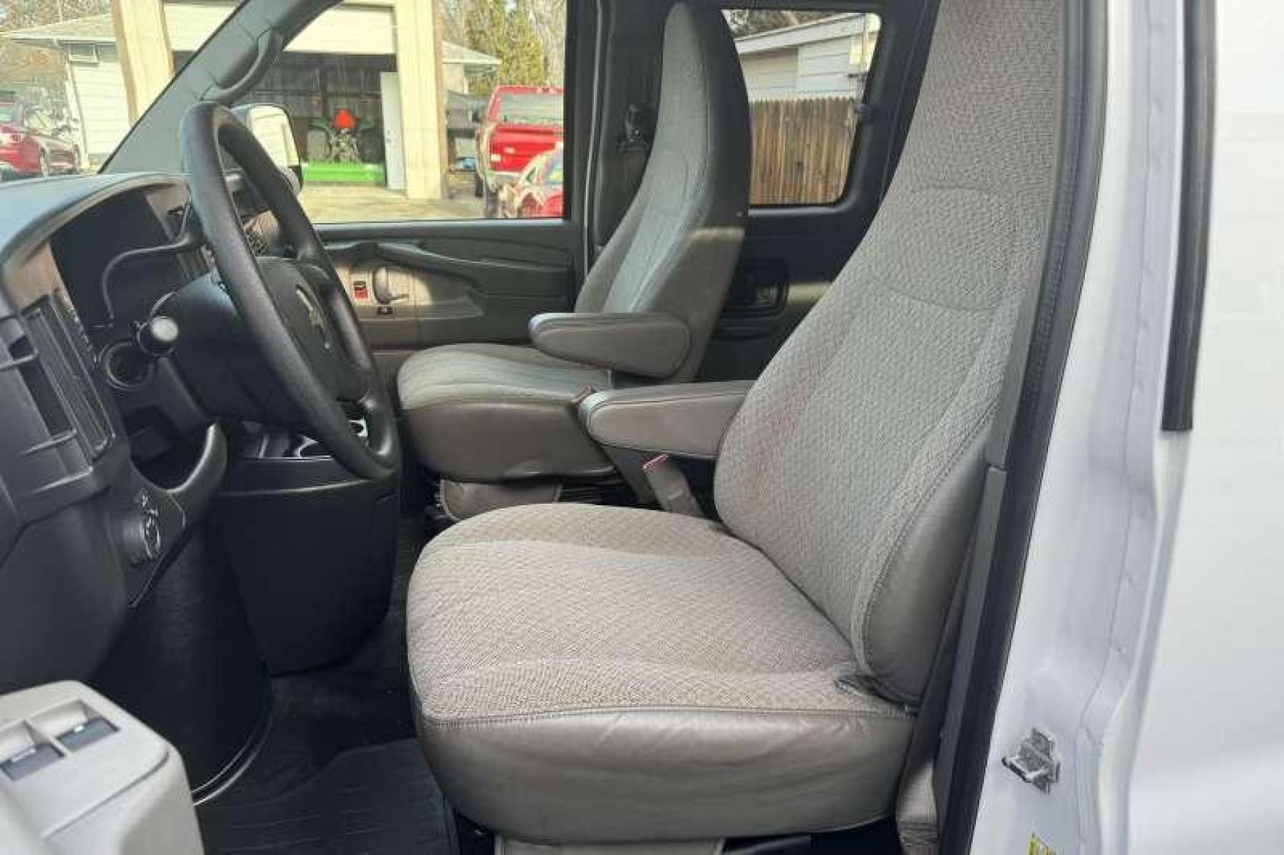 2014 Summit White /Gray Chevrolet Express 3500 LT (1GAZG1FA6E1) with an V8 4.8 Liter engine, Automatic transmission, located at 2304 W. Main St., Boise, ID, 83702, (208) 342-7777, 43.622105, -116.218658 - 15 Passenger! Great Condition! Haul Everybody! - Photo #5