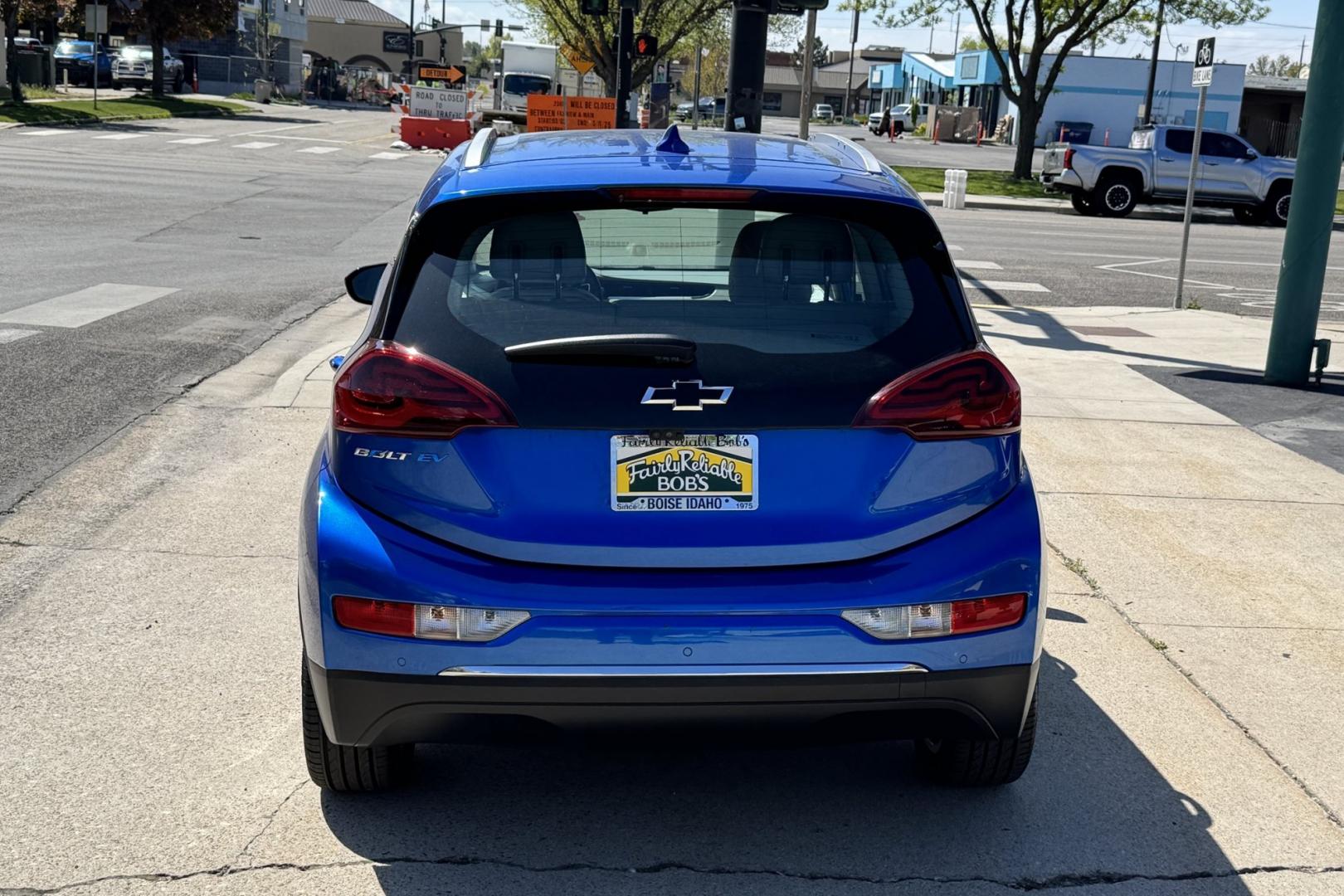 2019 Kinnetic Blue /Light Graystone Chevrolet Bolt Premier (1G1FZ6S09K4) with an EV engine, Automatic transmission, located at 2304 W. Main St., Boise, ID, 83702, (208) 342-7777, 43.622105, -116.218658 - Loaded With Comfort And Safety Options! Main Drive Battery Warranty June 30, 2030 or 115519 miles! - Photo#1