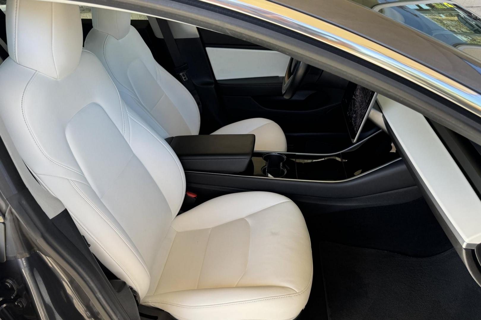 2018 Midnight Silver Metallic /Ultra White Tesla Model 3 Performance (5YJ3E1EB1JF) with an 75 kWh engine, Automatic transmission, located at 2304 W. Main St., Boise, ID, 83702, (208) 342-7777, 43.622105, -116.218658 - Photo#15