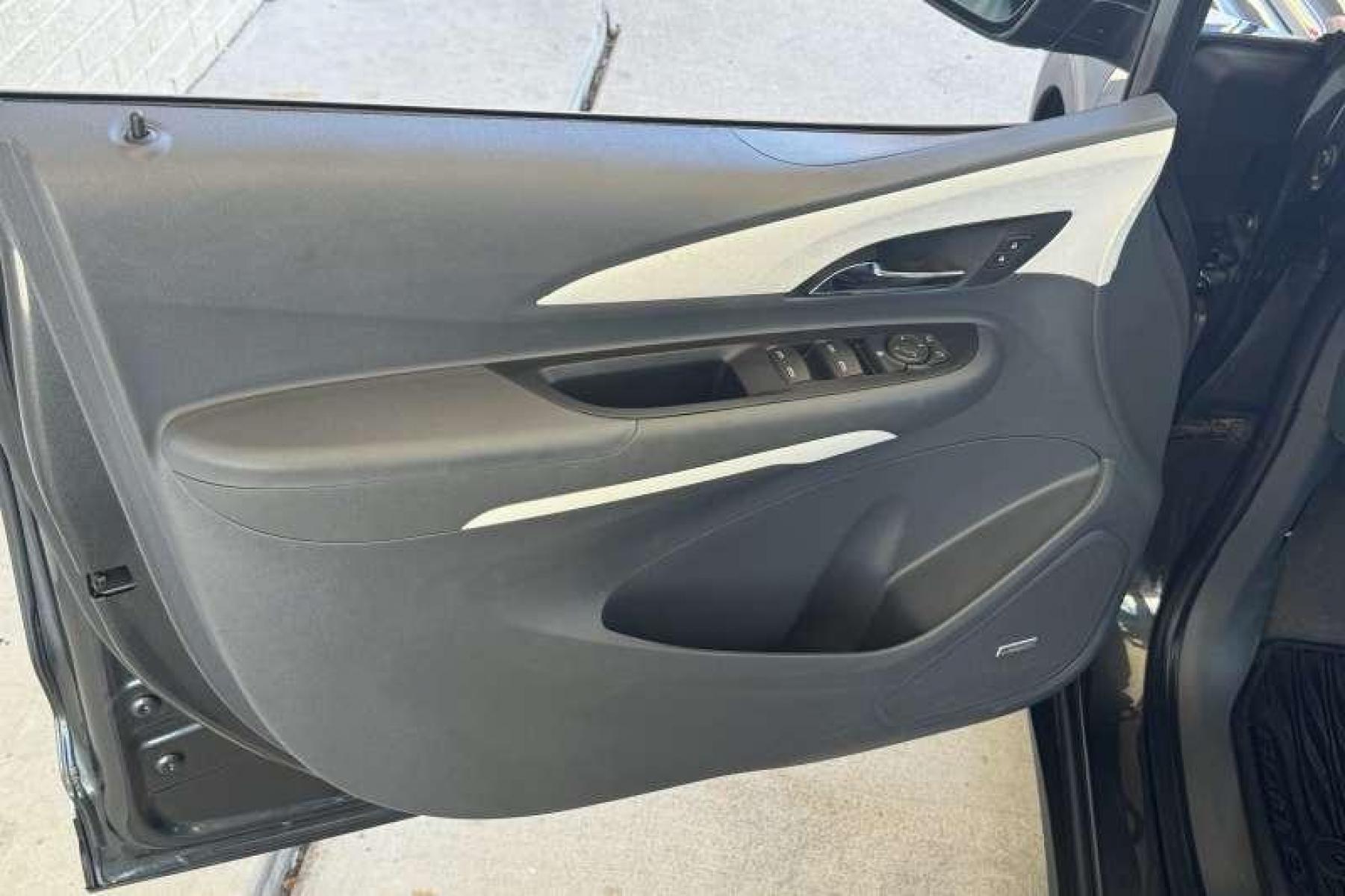 2019 Nightfall Gray Metallic /Dark Galvanized Gray Chevrolet Bolt Premier (1G1FZ6S03K4) with an 60 KwH engine, Automatic transmission, located at 2304 W. Main St., Boise, ID, 83702, (208) 342-7777, 43.622105, -116.218658 - New Tires! Ready To Go! Car Qualifies For The EV Tax Credit! Main Drive Battery Warranty Until March of 2032! - Photo #6