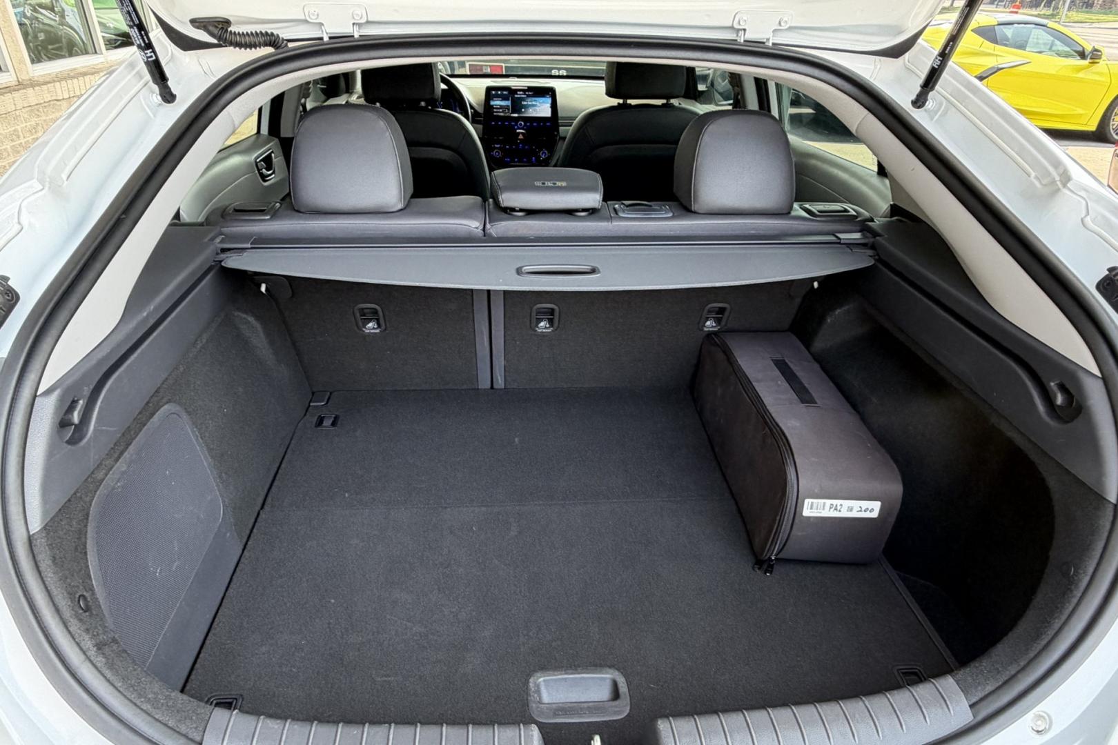 2020 White /Gray Hyundai Ioniq Hatchback Limited (KMHC85LJ1LU) with an 38.3 kWh engine, Automatic transmission, located at 2304 W. Main St., Boise, ID, 83702, (208) 342-7777, 43.622105, -116.218658 - Great Daily Commuter! Loaded With Safety Features!- Photo#24