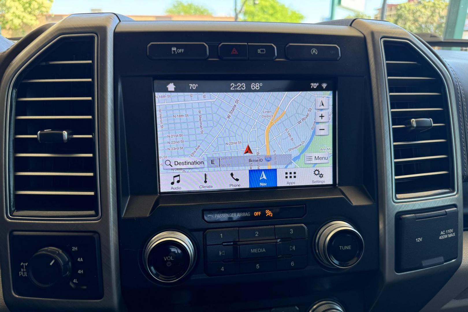 2019 Black /Tan FORD F-150 Limited (1FTEW1EG9KF) with an 3.5L V6 ECOBOOST HIGH OUTPUT engine, ELECTRONIC 10-SPEED AUTOMATIC transmission, located at 2304 W. Main St., Boise, ID, 83702, (208) 342-7777, 43.622105, -116.218658 - 2019 FORD - Photo#5