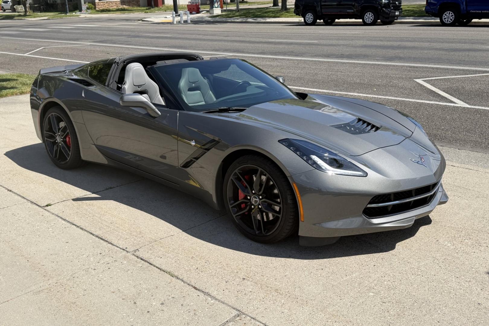 2015 Shark Grey /Gray Chevrolet Corvette Stingray 3LT Z51 (1G1YM2D70F5) with an V8 6.2 Liter engine, Automatic 8 Speed transmission, located at 2304 W. Main St., Boise, ID, 83702, (208) 342-7777, 43.622105, -116.218658 - 2015 Chevrolet Corvette Stingray 3LT Z51! - Photo#2