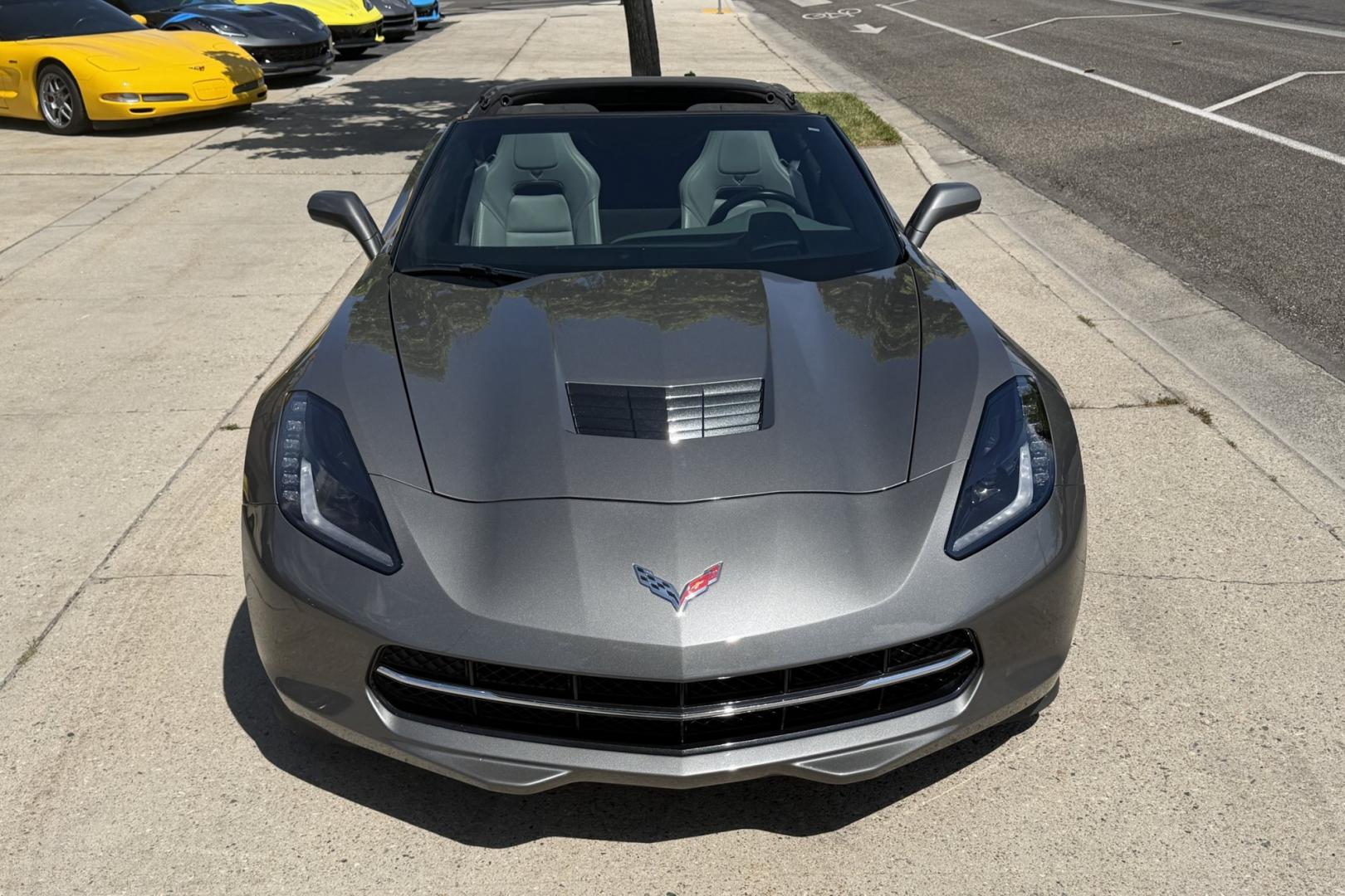 2015 Shark Grey /Gray Chevrolet Corvette Stingray 3LT Z51 (1G1YM2D70F5) with an V8 6.2 Liter engine, Automatic 8 Speed transmission, located at 2304 W. Main St., Boise, ID, 83702, (208) 342-7777, 43.622105, -116.218658 - 2015 Chevrolet Corvette Stingray 3LT Z51! - Photo#3