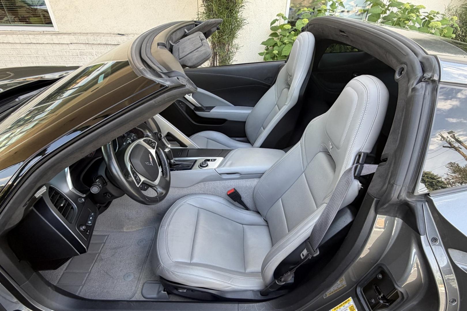 2015 Shark Grey /Gray Chevrolet Corvette Stingray 3LT Z51 (1G1YM2D70F5) with an V8 6.2 Liter engine, Automatic 8 Speed transmission, located at 2304 W. Main St., Boise, ID, 83702, (208) 342-7777, 43.622105, -116.218658 - 2015 Chevrolet Corvette Stingray 3LT Z51! - Photo#10