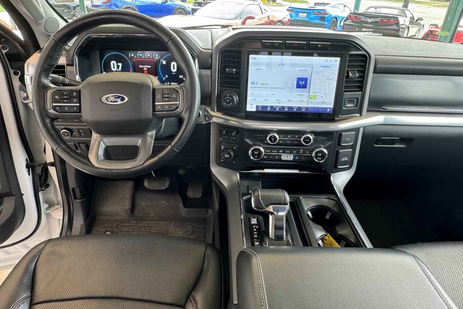 2021 Oxford White /Black FORD F-150 Lariat (1FTFW1E85MF) with an 3.5L V6 ECOBOOST engine, ELECTRONIC 10-SPEED AUTOMATIC transmission, located at 2304 W. Main St., Boise, ID, 83702, (208) 342-7777, 43.622105, -116.218658 - 2021 FORD - Photo#15