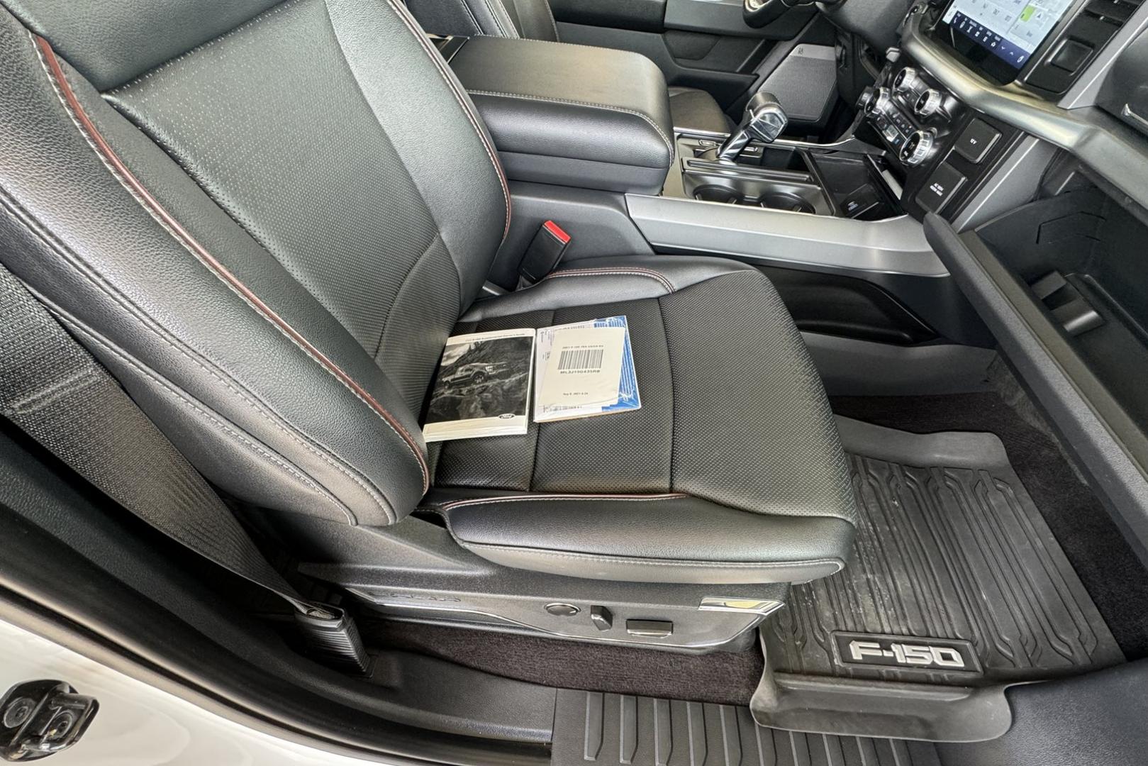 2021 Oxford White /Black FORD F-150 Lariat (1FTFW1E85MF) with an 3.5L V6 ECOBOOST engine, ELECTRONIC 10-SPEED AUTOMATIC transmission, located at 2304 W. Main St., Boise, ID, 83702, (208) 342-7777, 43.622105, -116.218658 - 2021 FORD - Photo#20