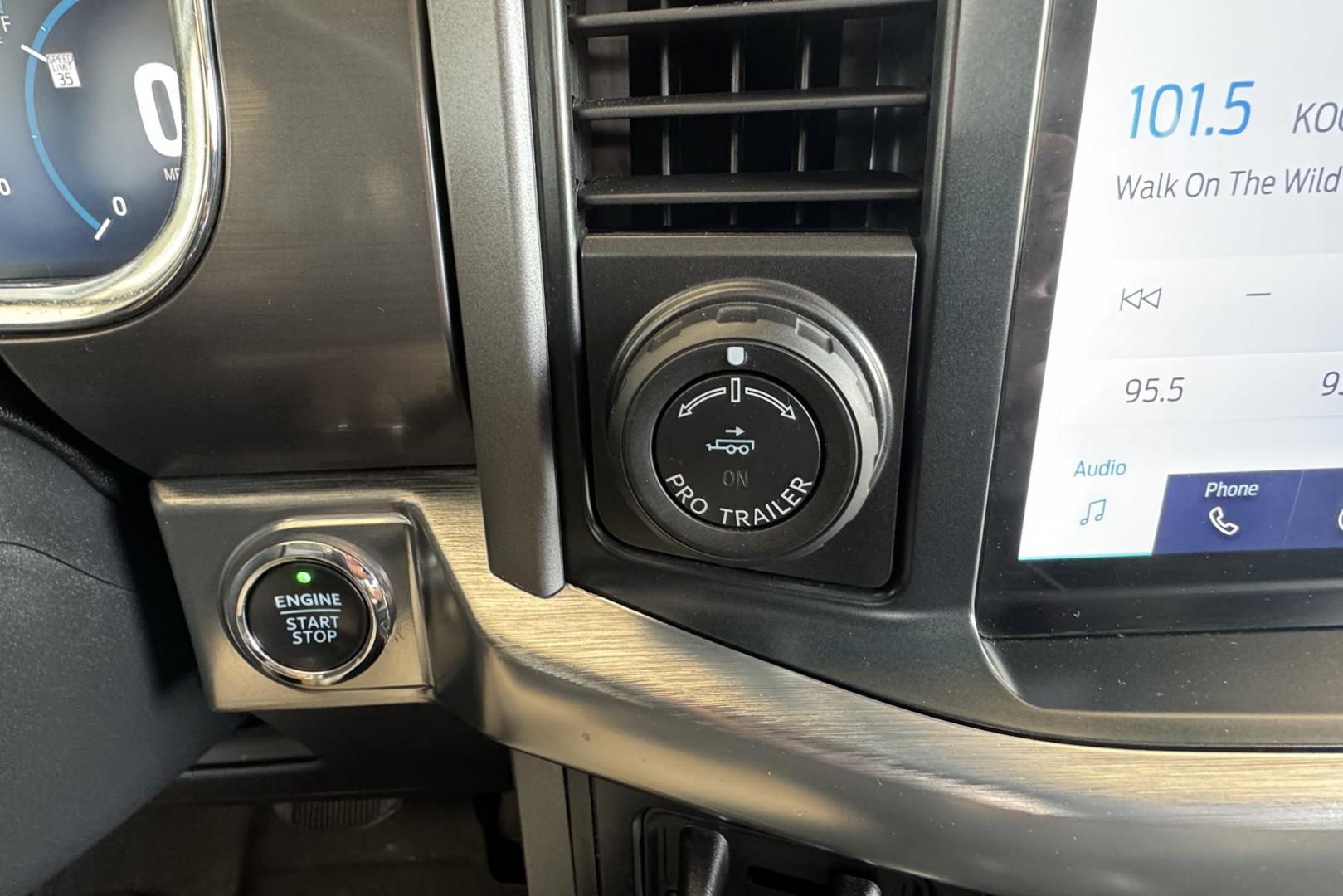 2021 Oxford White /Black FORD F-150 Lariat (1FTFW1E85MF) with an 3.5L V6 ECOBOOST engine, ELECTRONIC 10-SPEED AUTOMATIC transmission, located at 2304 W. Main St., Boise, ID, 83702, (208) 342-7777, 43.622105, -116.218658 - 2021 FORD - Photo#8