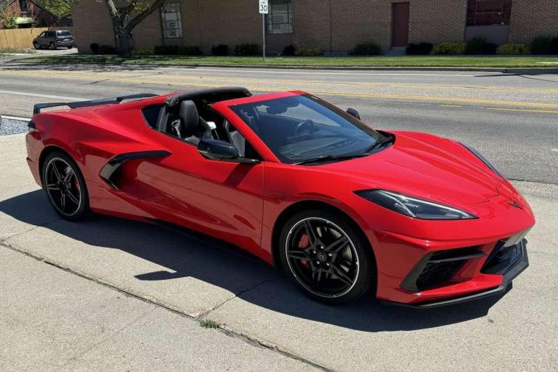 2022 Torch Red /Black Chevrolet Corvette Stingray 2LT Z51 (1G1YB2D4XN5) with an V8 6.2 Liter engine, Automatic transmission, located at 2304 W. Main St., Boise, ID, 83702, (208) 342-7777, 43.622105, -116.218658 - C8 Corvette With Lift! Ready To GO! - Photo #2