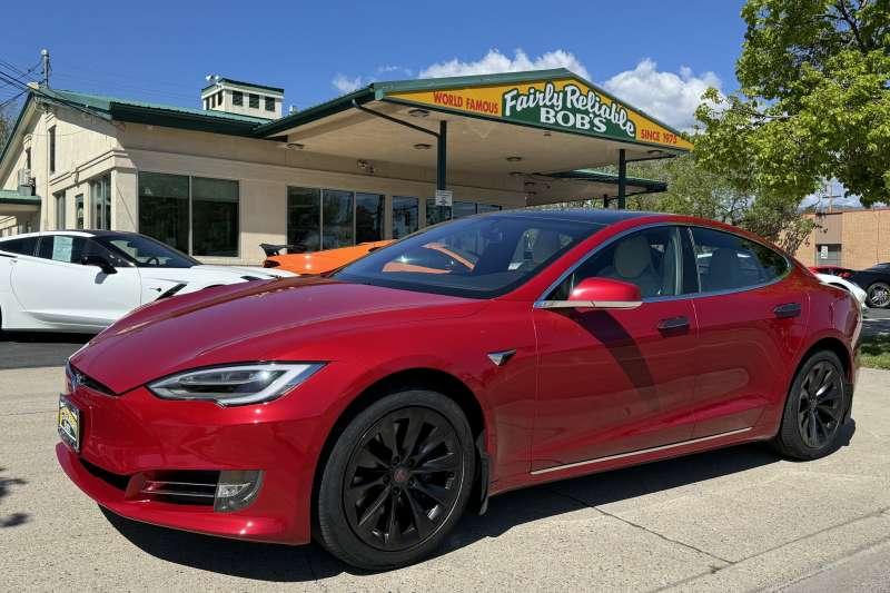 photo of 2020 Tesla Model S