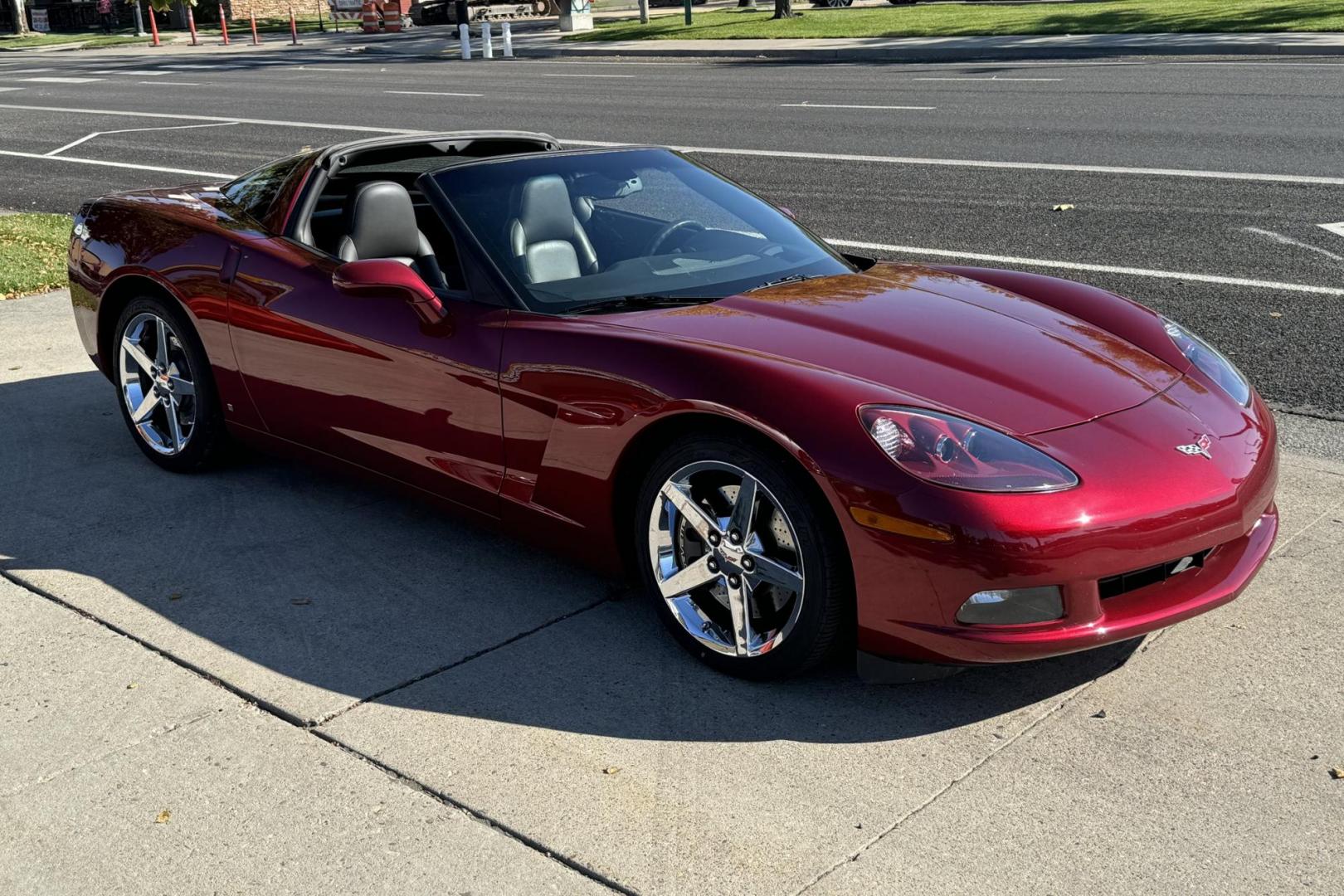 2007 Monterey Red /Black Chevrolet Corvette 3LT Z51 (1G1YY26U675) with an V8 6.0 Liter engine, 6 Speed Manual transmission, located at 2304 W. Main St., Boise, ID, 83702, (208) 342-7777, 43.622105, -116.218658 - Hidden Gem! Only 17k Miles! Ready To Go! - Photo#2