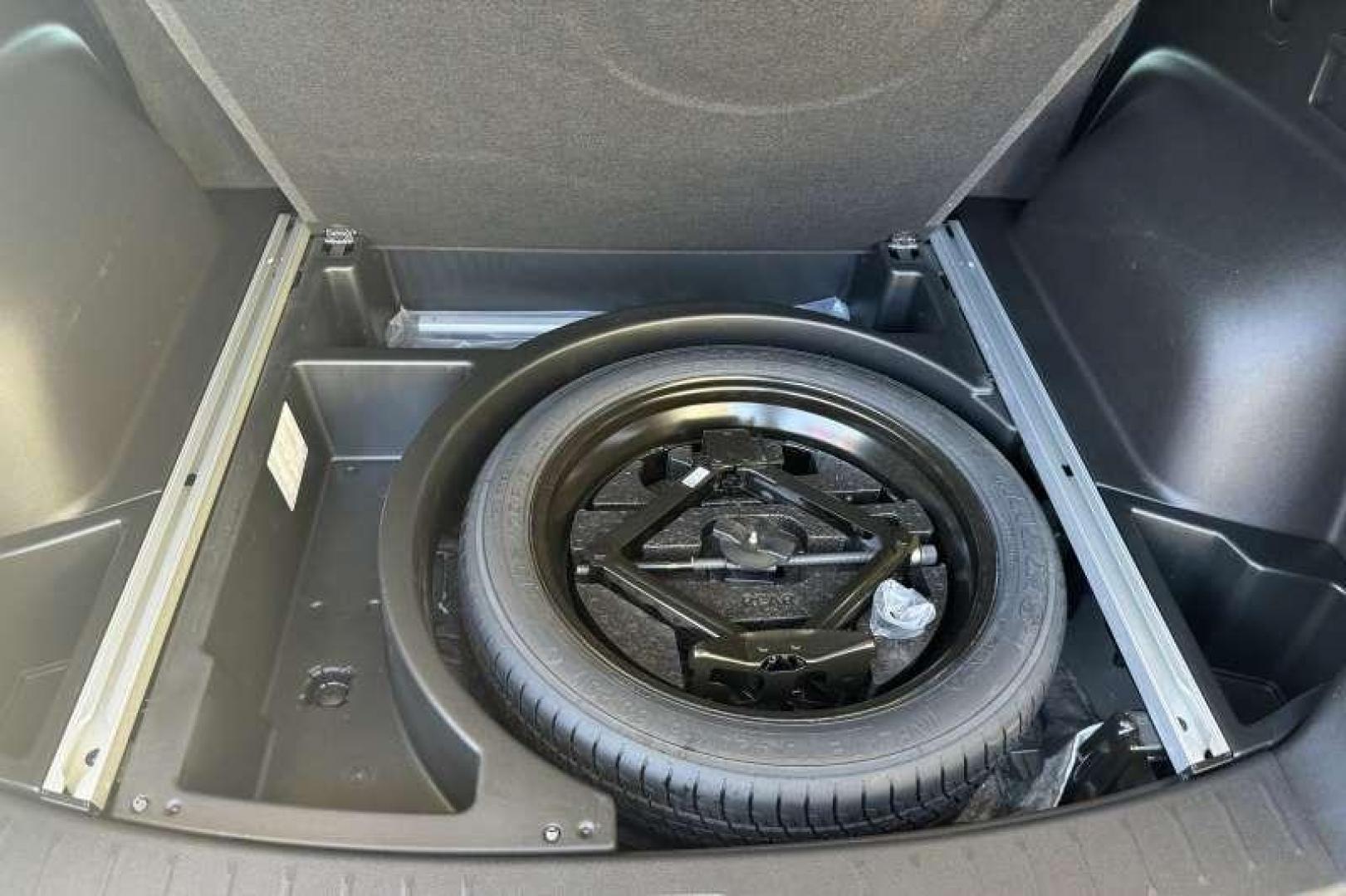 2019 Black /Black Chevrolet Blazer Premier (3GNKBKRS0KS) with an V6 3.6 Liter engine, Automatic 9 Speed transmission, located at 2304 W. Main St., Boise, ID, 83702, (208) 342-7777, 43.622105, -116.218658 - Black On Black And Clean! - Photo#15