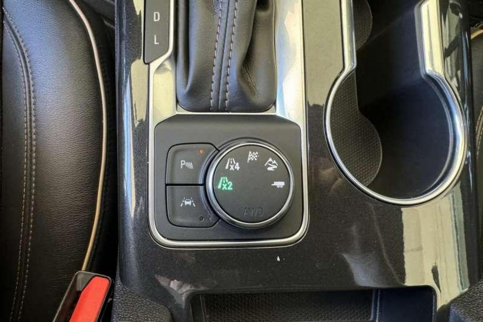 2019 Black /Black Chevrolet Blazer Premier (3GNKBKRS0KS) with an V6 3.6 Liter engine, Automatic 9 Speed transmission, located at 2304 W. Main St., Boise, ID, 83702, (208) 342-7777, 43.622105, -116.218658 - Black On Black And Clean! - Photo#22