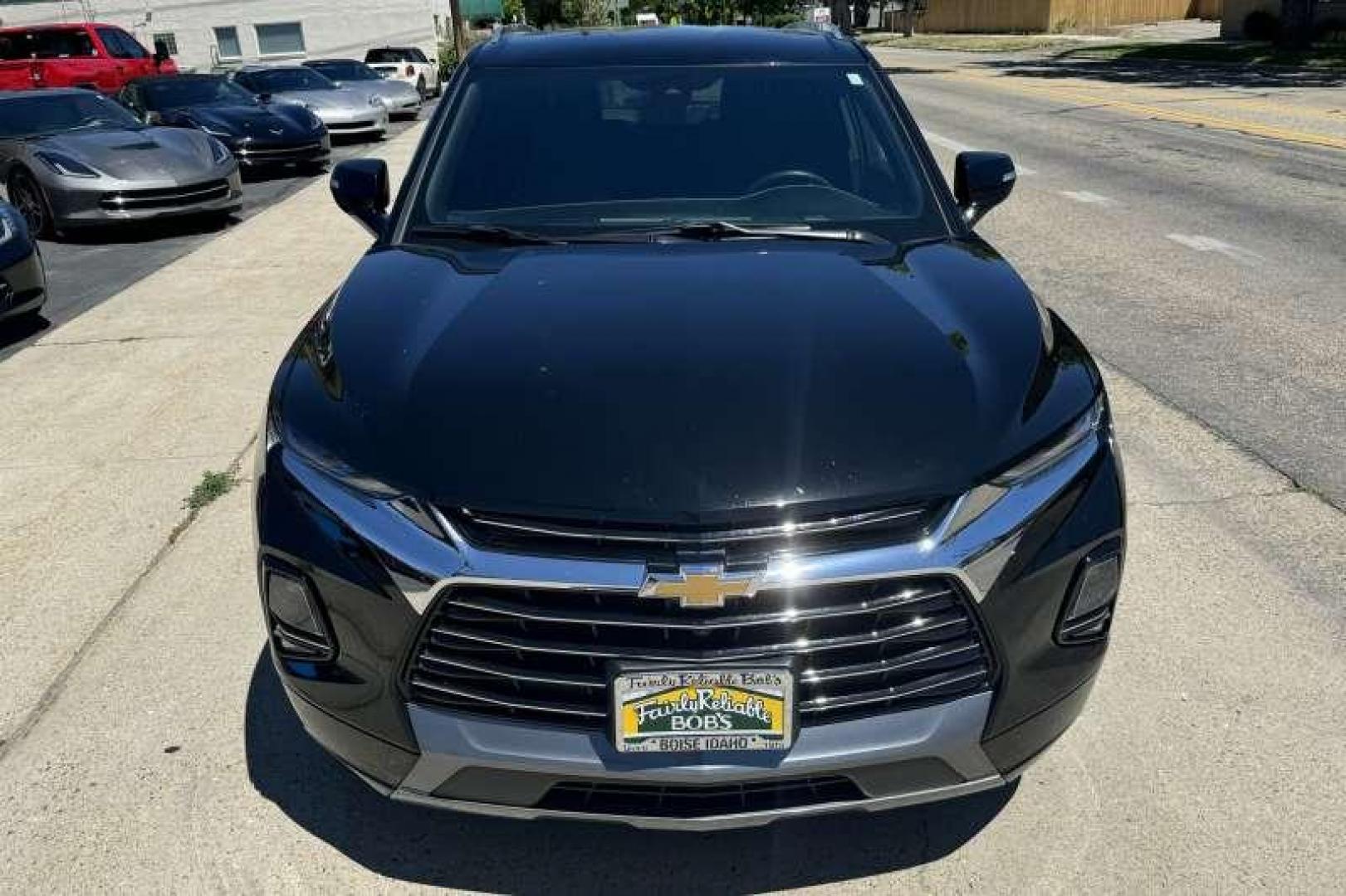 2019 Black /Black Chevrolet Blazer Premier (3GNKBKRS0KS) with an V6 3.6 Liter engine, Automatic 9 Speed transmission, located at 2304 W. Main St., Boise, ID, 83702, (208) 342-7777, 43.622105, -116.218658 - Black On Black And Clean! - Photo#3