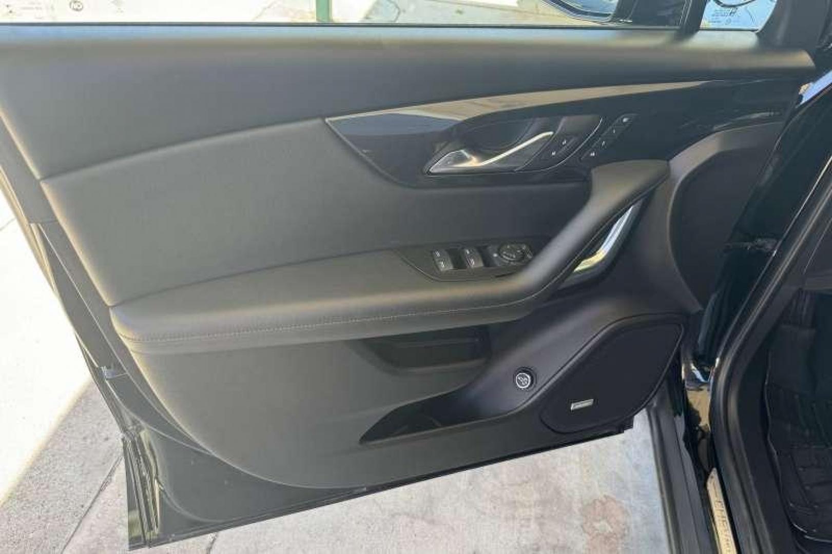 2019 Black /Black Chevrolet Blazer Premier (3GNKBKRS0KS) with an V6 3.6 Liter engine, Automatic 9 Speed transmission, located at 2304 W. Main St., Boise, ID, 83702, (208) 342-7777, 43.622105, -116.218658 - Black On Black And Clean! - Photo#5