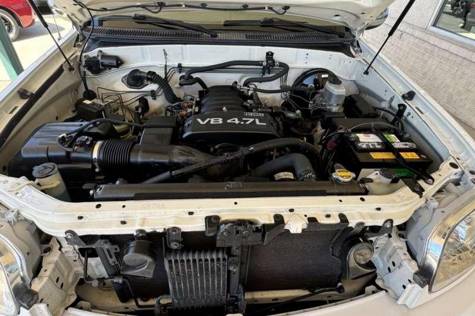 2005 Super White /Tan Toyota Tundra Double Cab SR5 (5TBET341X5S) with an V8 4.7 Liter engine, Automatic transmission, located at 2304 W. Main St., Boise, ID, 83702, (208) 342-7777, 43.622105, -116.218658 - New Tires! Amazing Condition! Hard To Find Toyota! - Photo#10