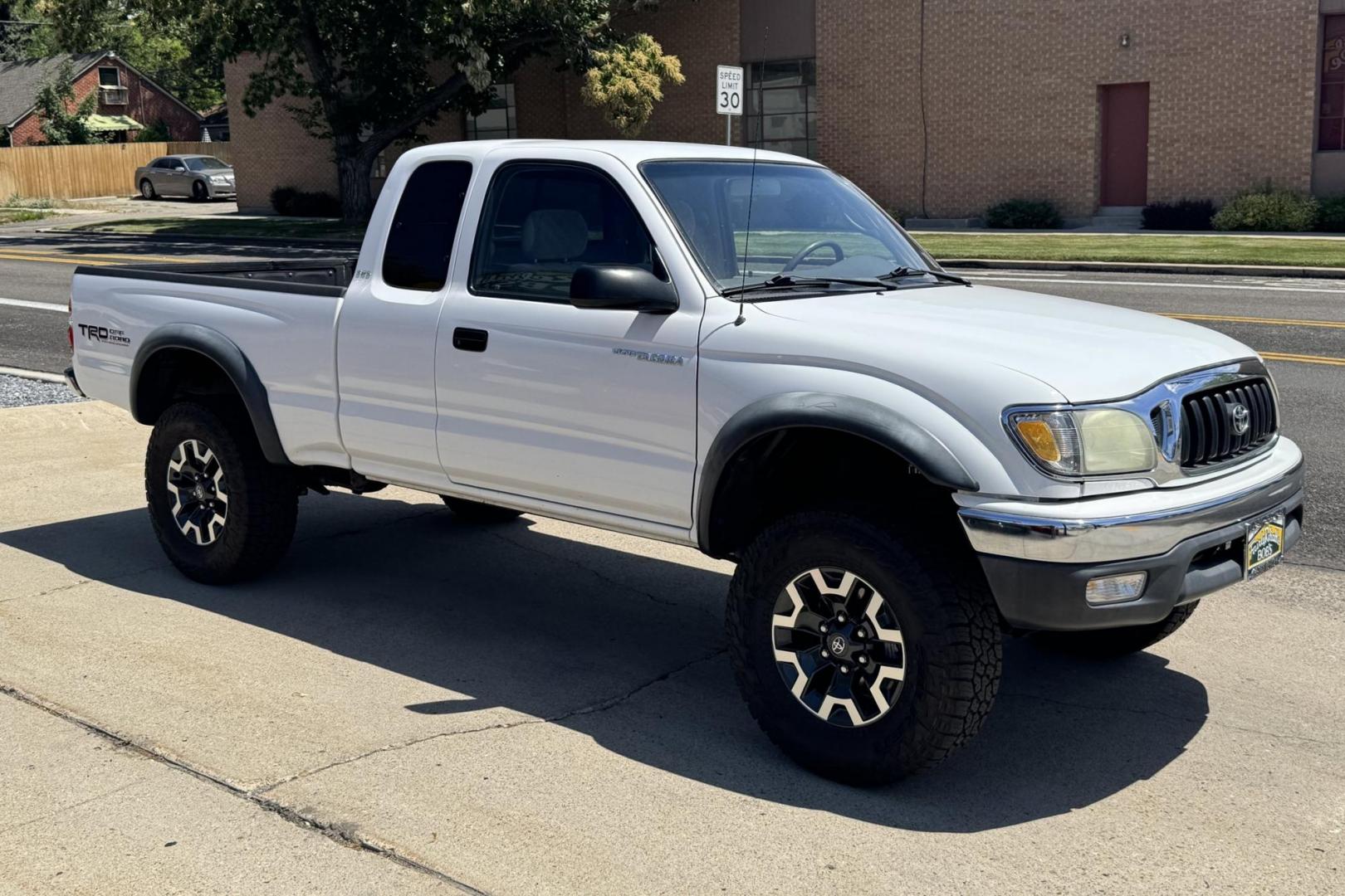 2002 White /Gray Toyota Tacoma SR5 TRD Off Road (5TEWM72N72Z) with an 4 Cyl 2.7 Liter engine, 5 Speed Manual transmission, located at 2304 W. Main St., Boise, ID, 83702, (208) 342-7777, 43.622105, -116.218658 - Clean! Locally Owned Tacoma! - Photo#3