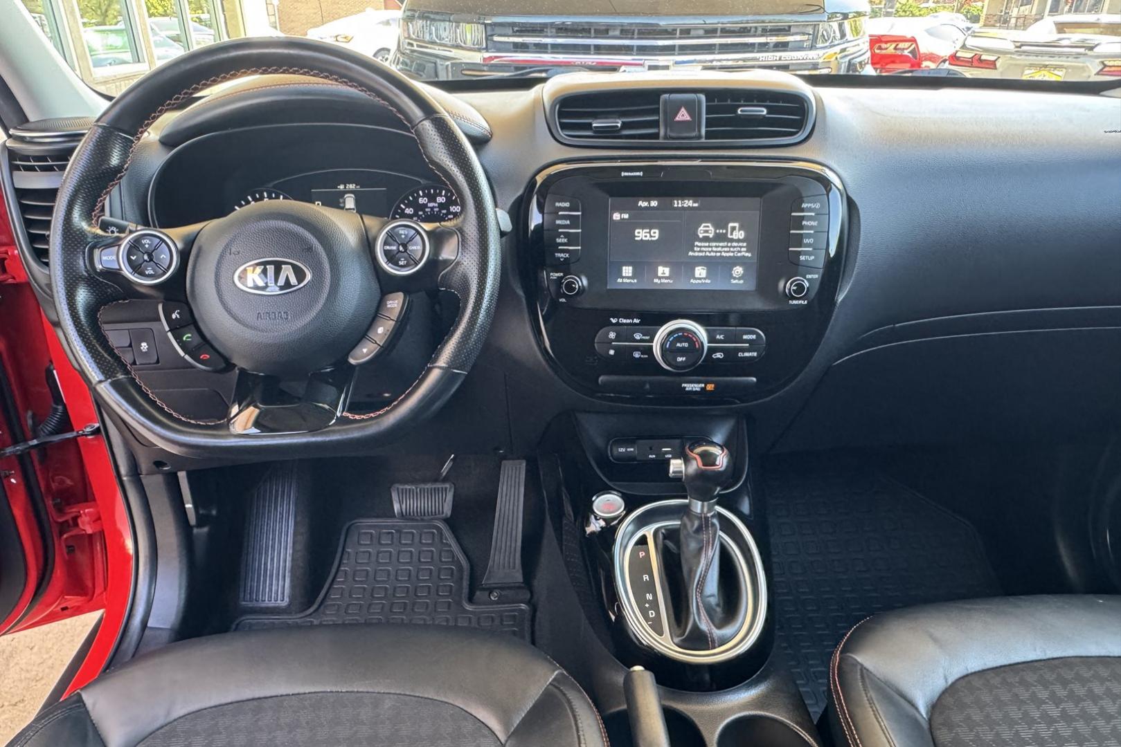 2018 Red /Black KIA Soul ! (KNDJX3AA1J7) with an 4 Cyl 1.6 Liter Turbo engine, Automatic 7 Speed transmission, located at 2304 W. Main St., Boise, ID, 83702, (208) 342-7777, 43.622105, -116.218658 - New Tires! Great Fuel Economy! - Photo#12