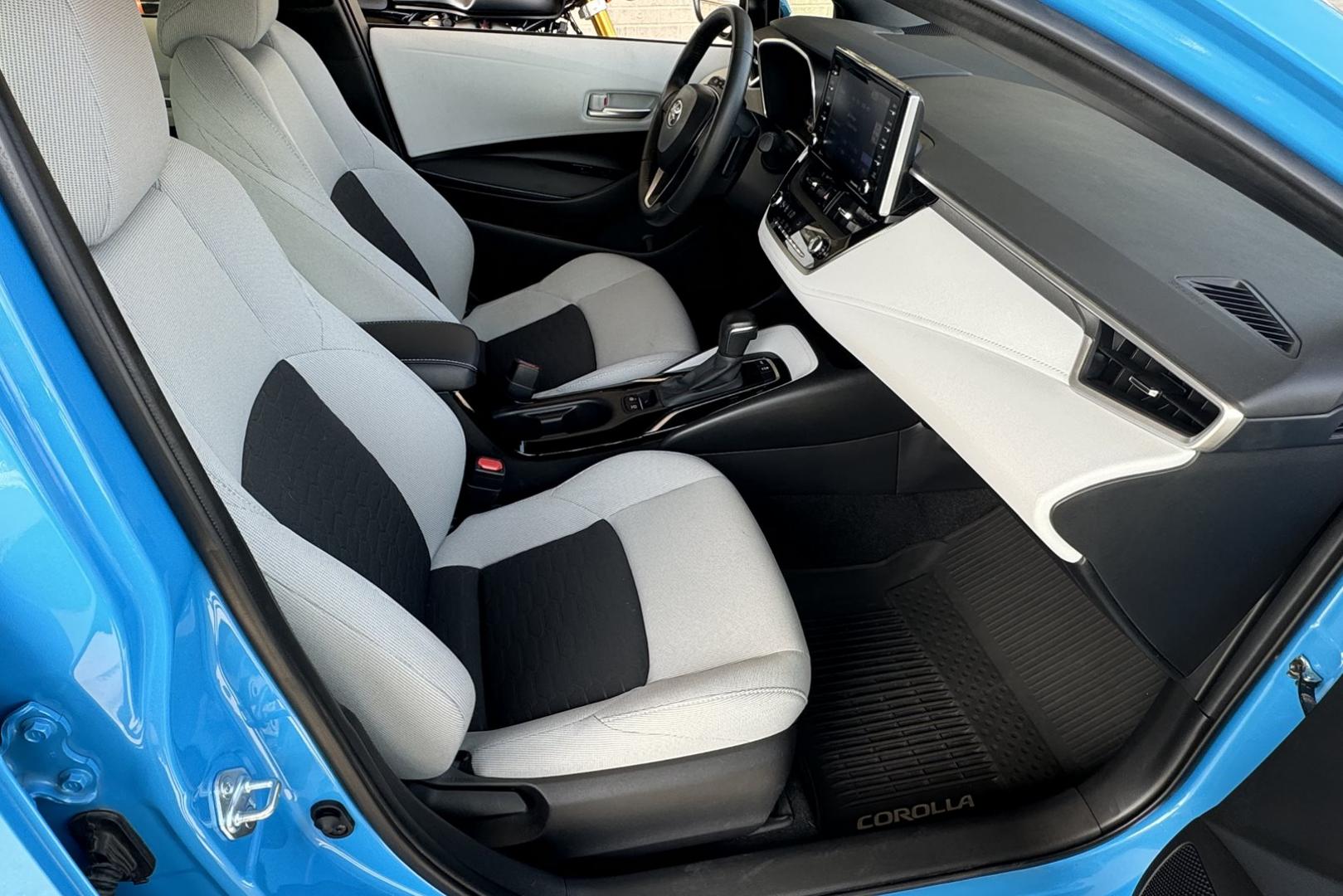 2022 Blue Flame /Gray Two-Tone TOYOTA COROLLA HATCHBACK SE (JTND4MBE6N3) with an 4 Cyl 2.0 Liter engine, Automatic transmission, located at 2304 W. Main St., Boise, ID, 83702, (208) 342-7777, 43.622105, -116.218658 - 2022 TOYOTA - Photo#10